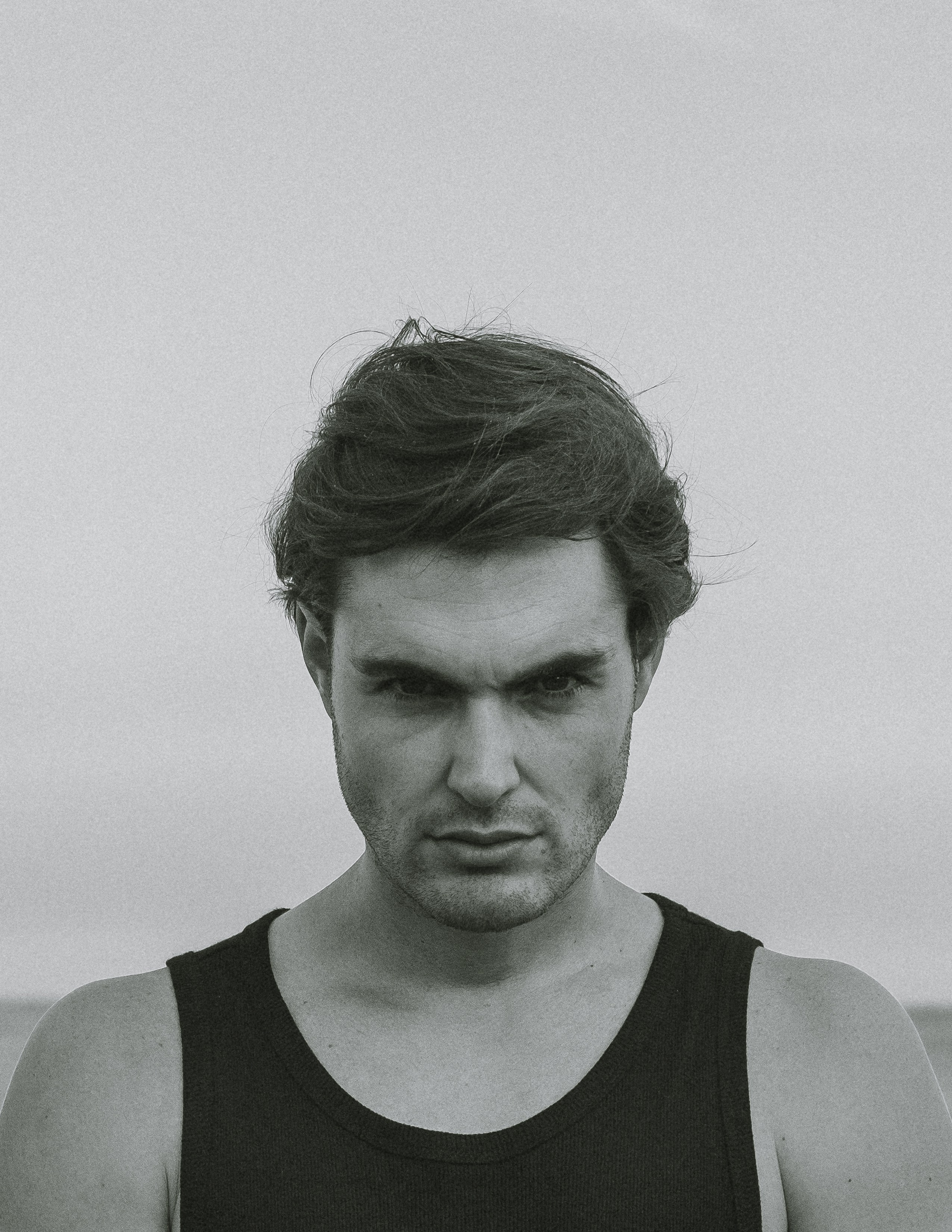 Фотосессия для актера Jaime Medina в дюнах — фотограф Андрей Луковников, Испания (Гуардамар, Аликанте, Торревьеха)