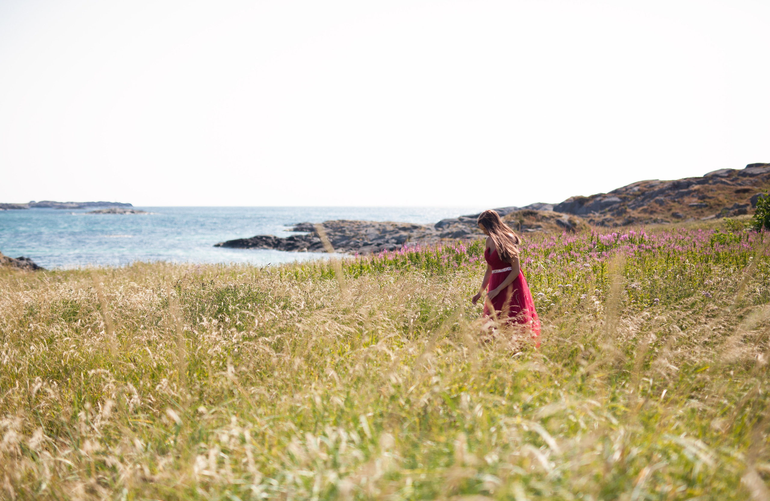 Norwegian coast. Family and real state photographer in Haugesund Dina Vikra