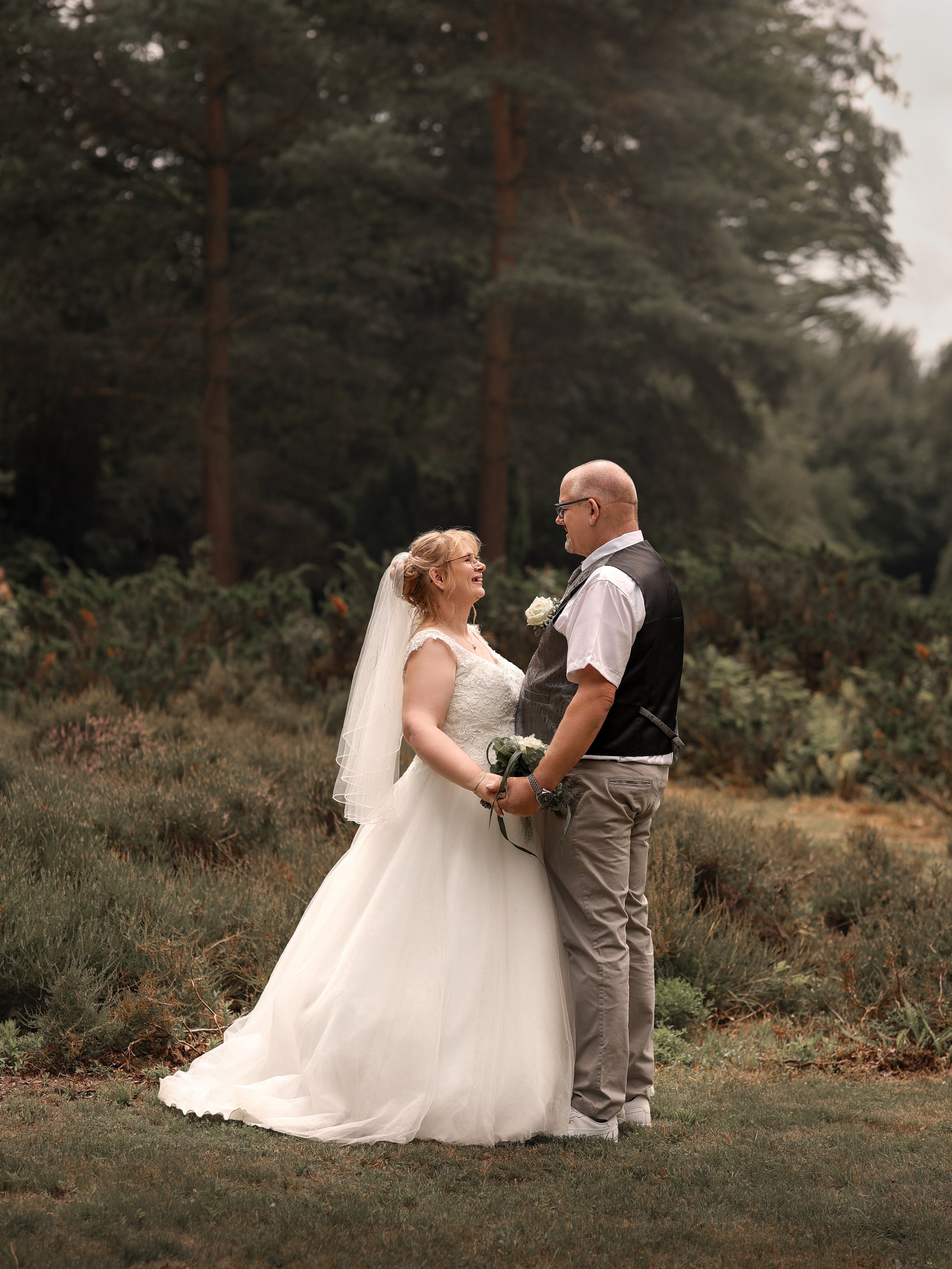 Hochzeitsfotograf Marienhafe Norden Aurich Emden Hage Berum Großheide. Familien- Fotografin in Marienhafe, Aurich, Emden, Norden, Leer