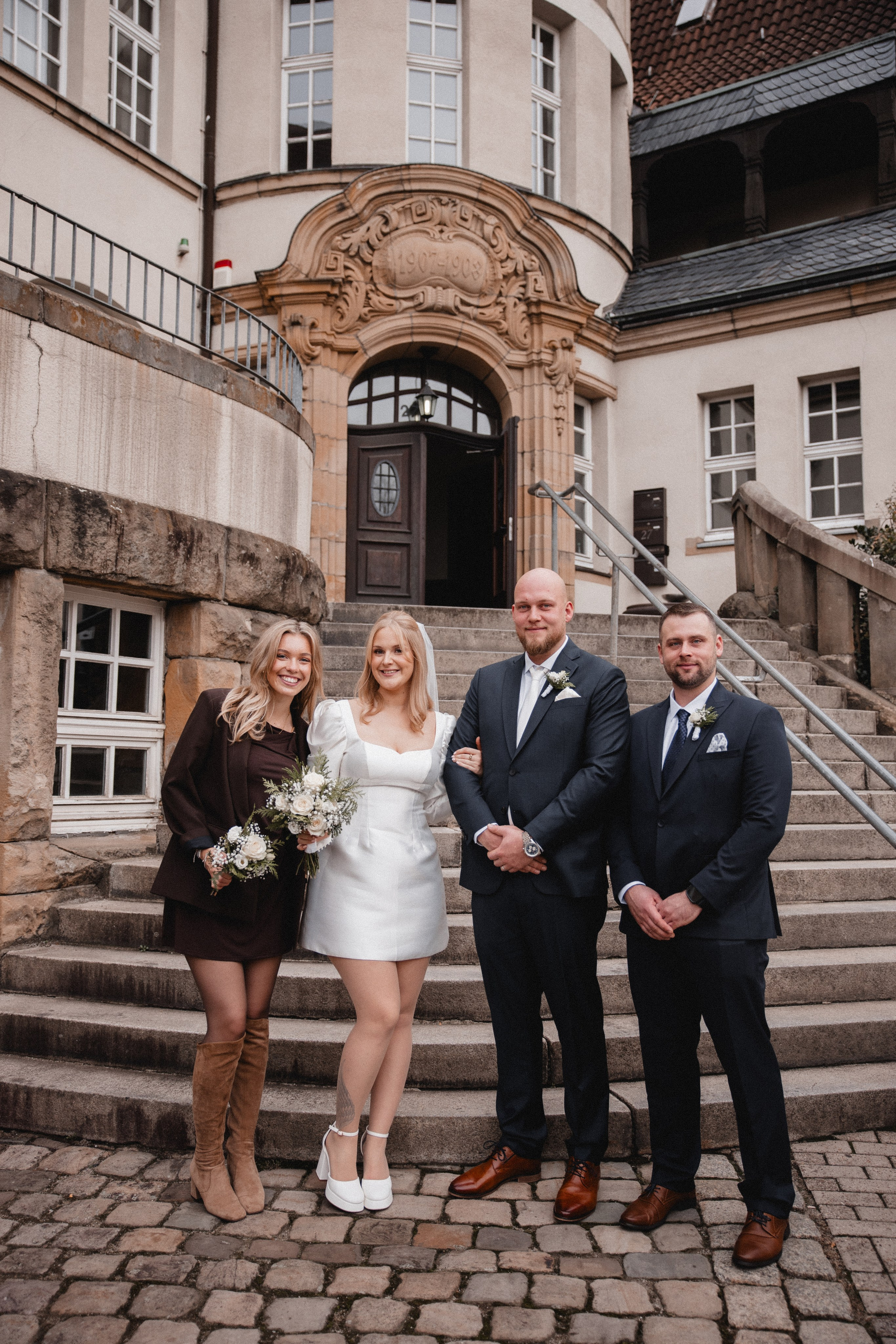 Louisa & Niklas | Schlosshotel Hugenpoet. Photographer in Bochum Dolia Halyna