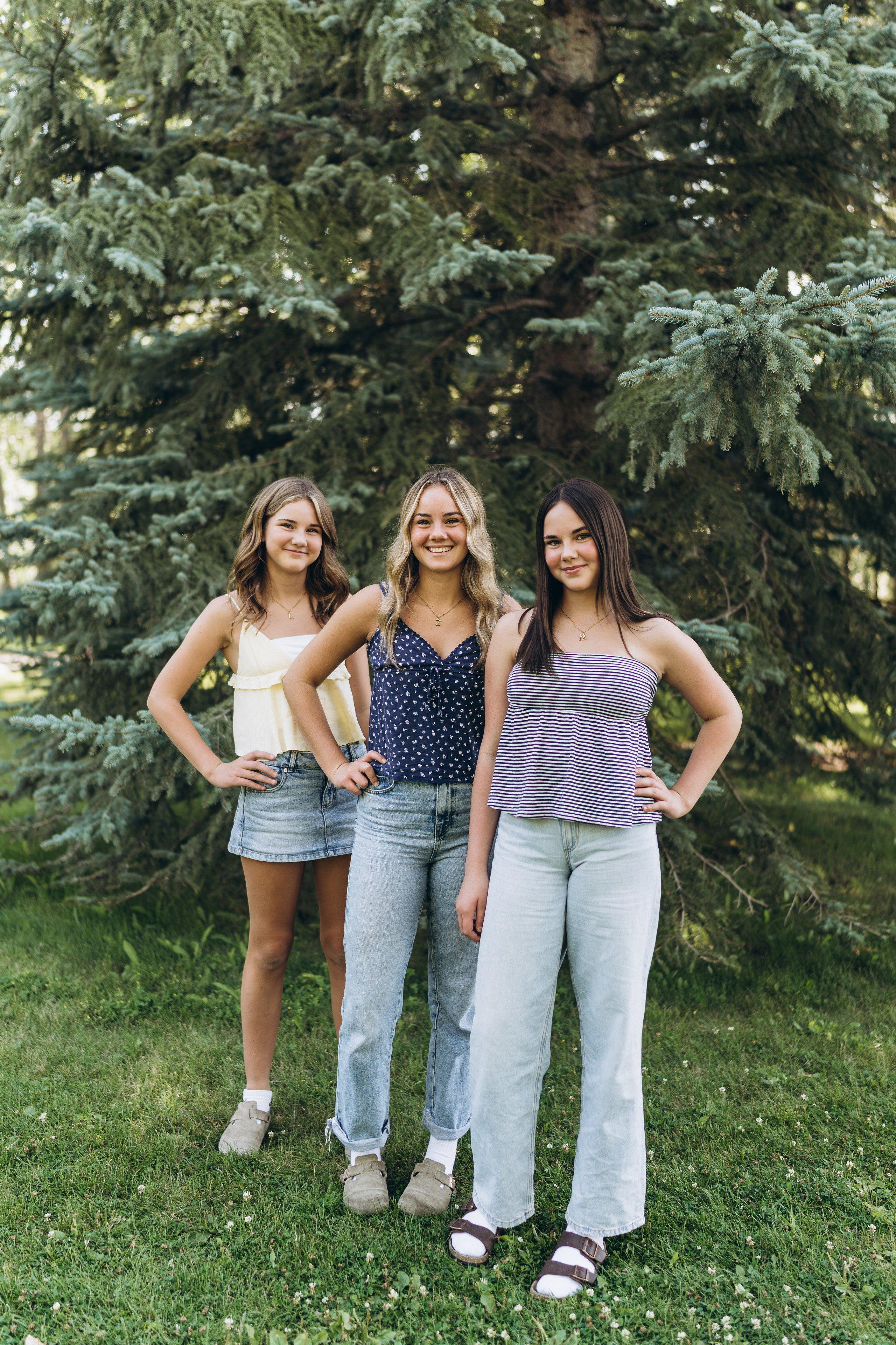 Lynn & fam. Calgary Wedding & Lifestyle Photographer — Yevhen Polishchuk