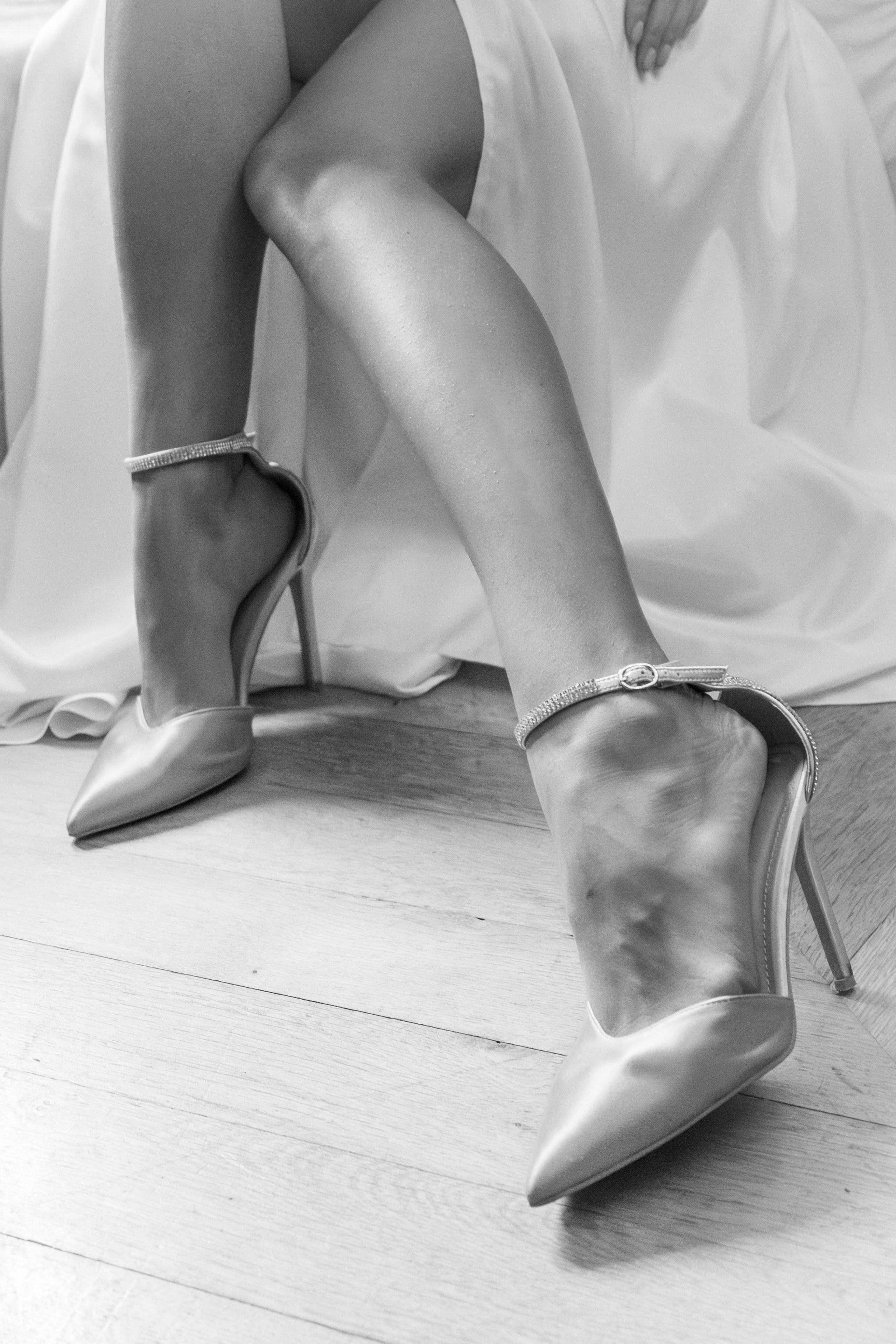 Weddings & Engagements. Wedding and event photographer in guelph ontario canada Jessica Giovanni