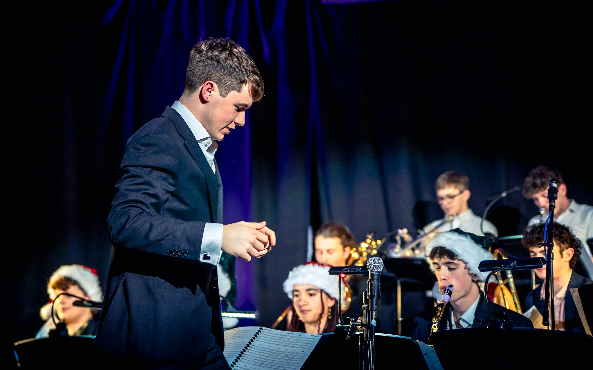 A Jazzy Christmas. Expect Miracles Photography by Kate & Andrew