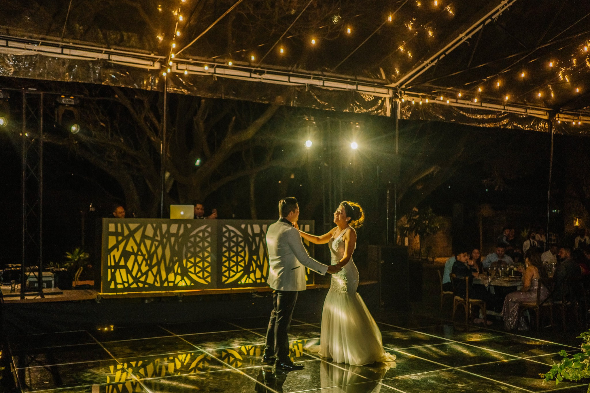 Yenisel & Raul / Tepoztlan. Wedding and family photographer in Mexico City