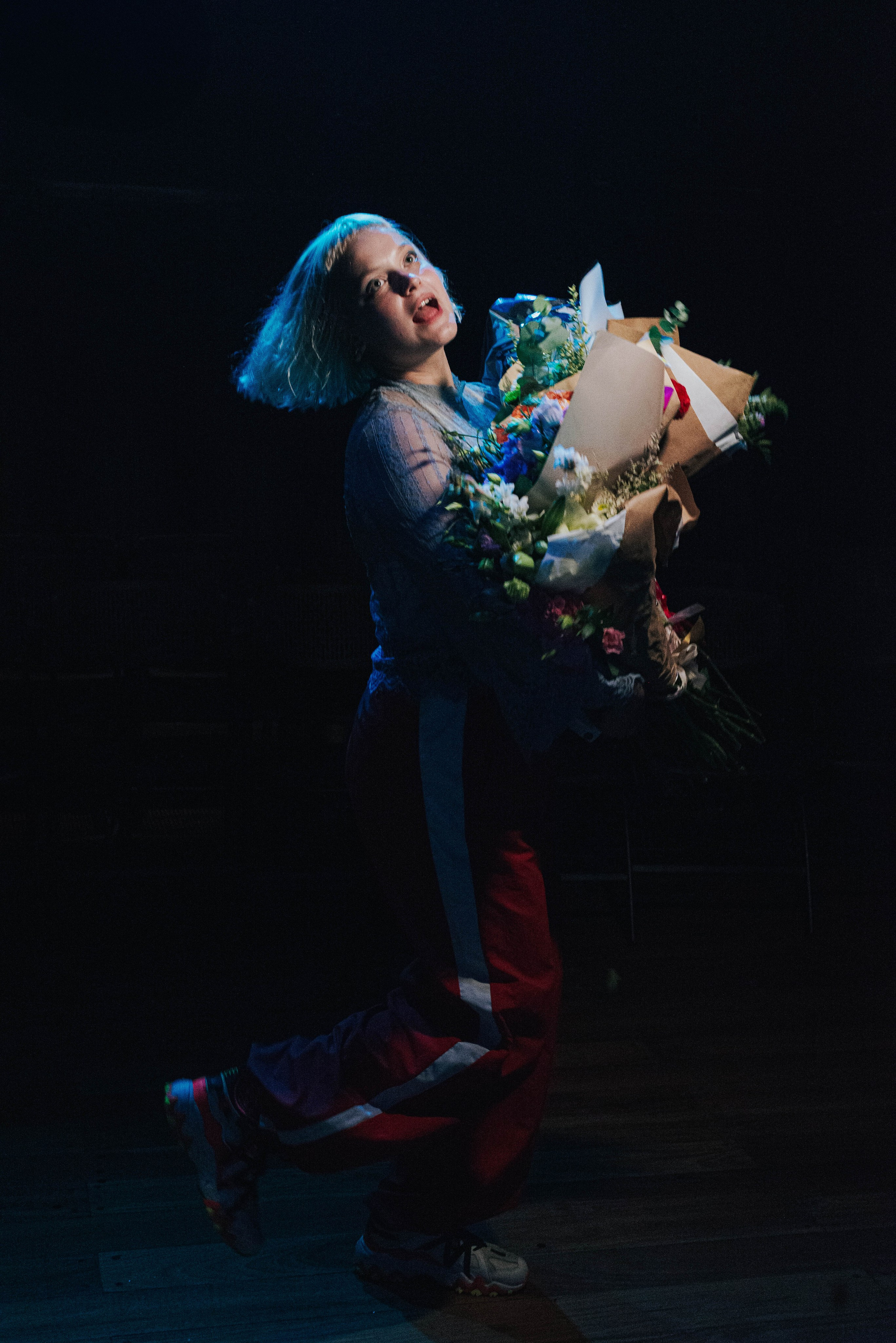 Анонс. Полковник и птицы. Фотограф @elmirkami в городе Буэнос-Айрес