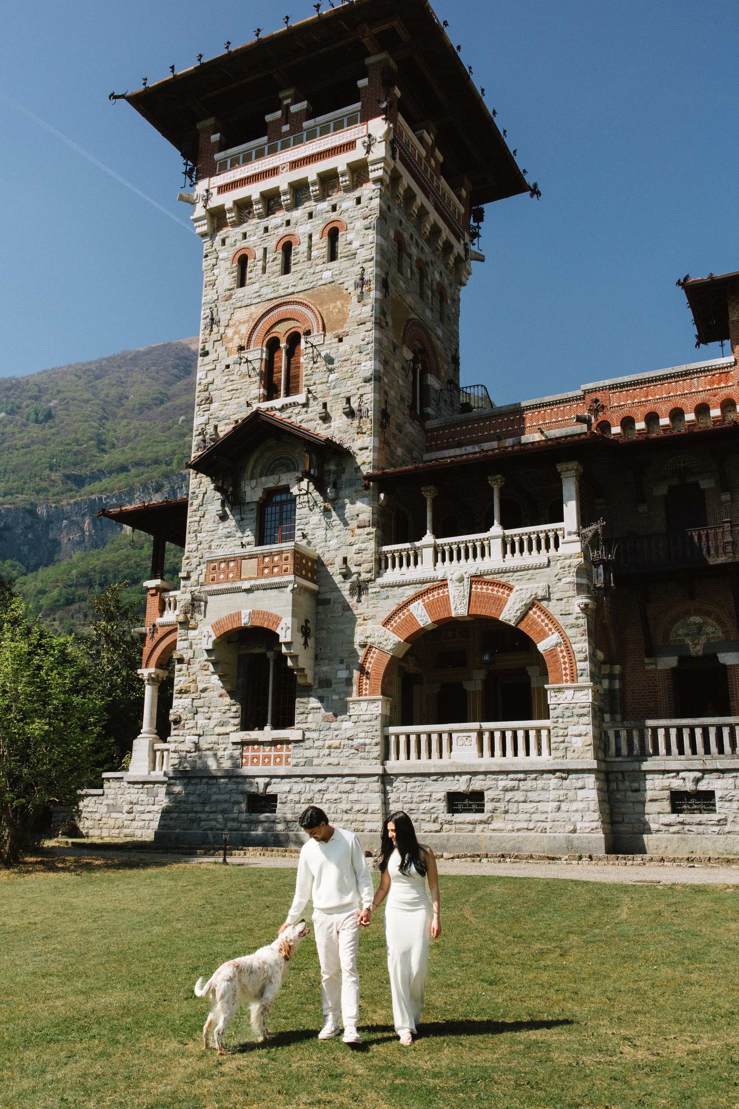 Vish & Kajal. Wedding photographer in Italy