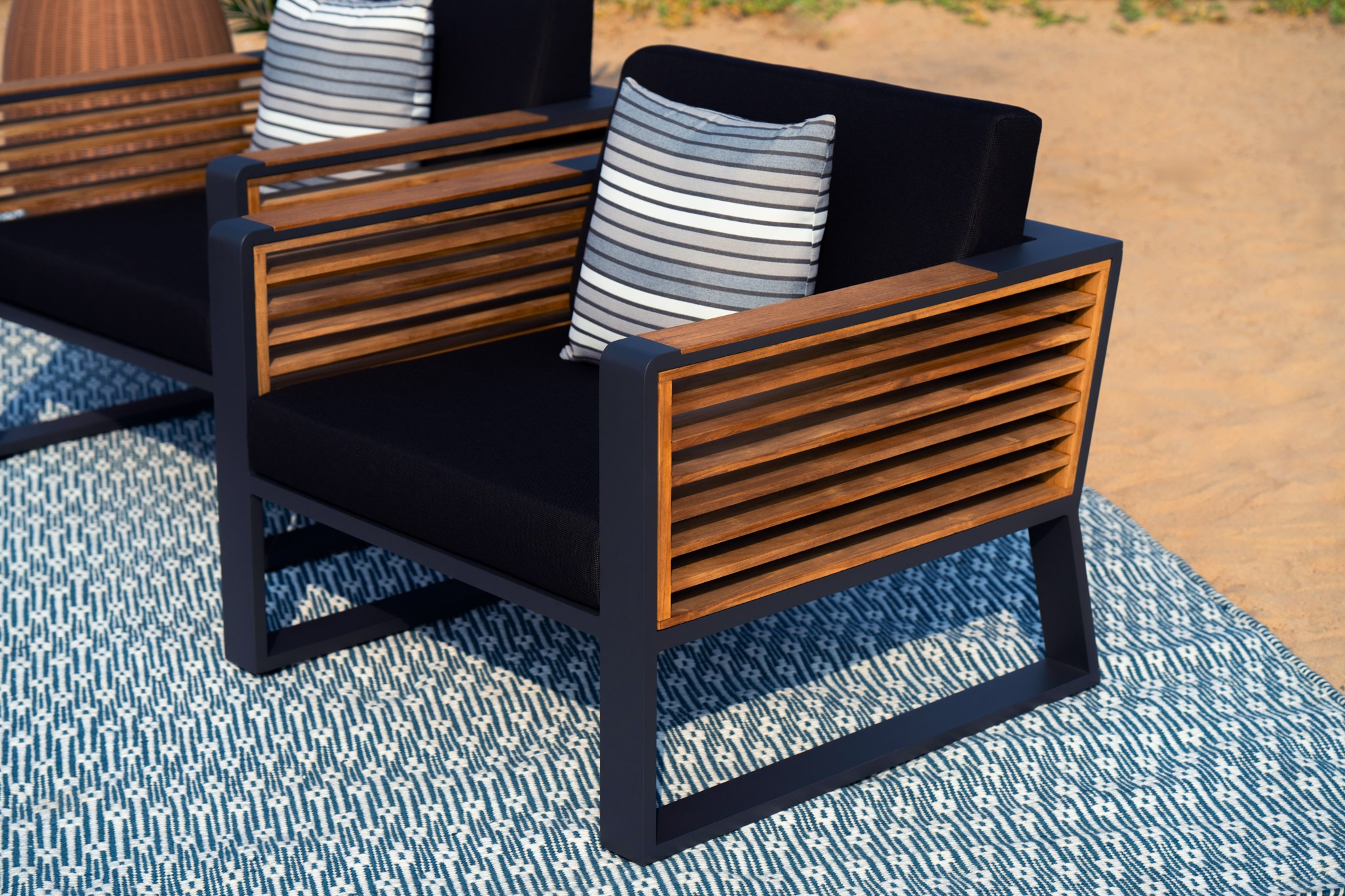 Suncoast Outdoor Furniture | Al Qudra | set 1. Zakhar Leshkov Photo