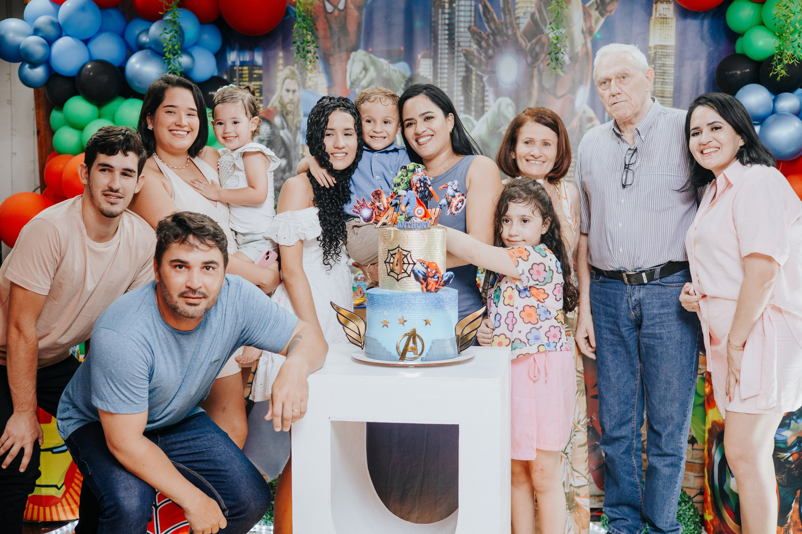 Anthony 4 anos. Fotografia de família e parto