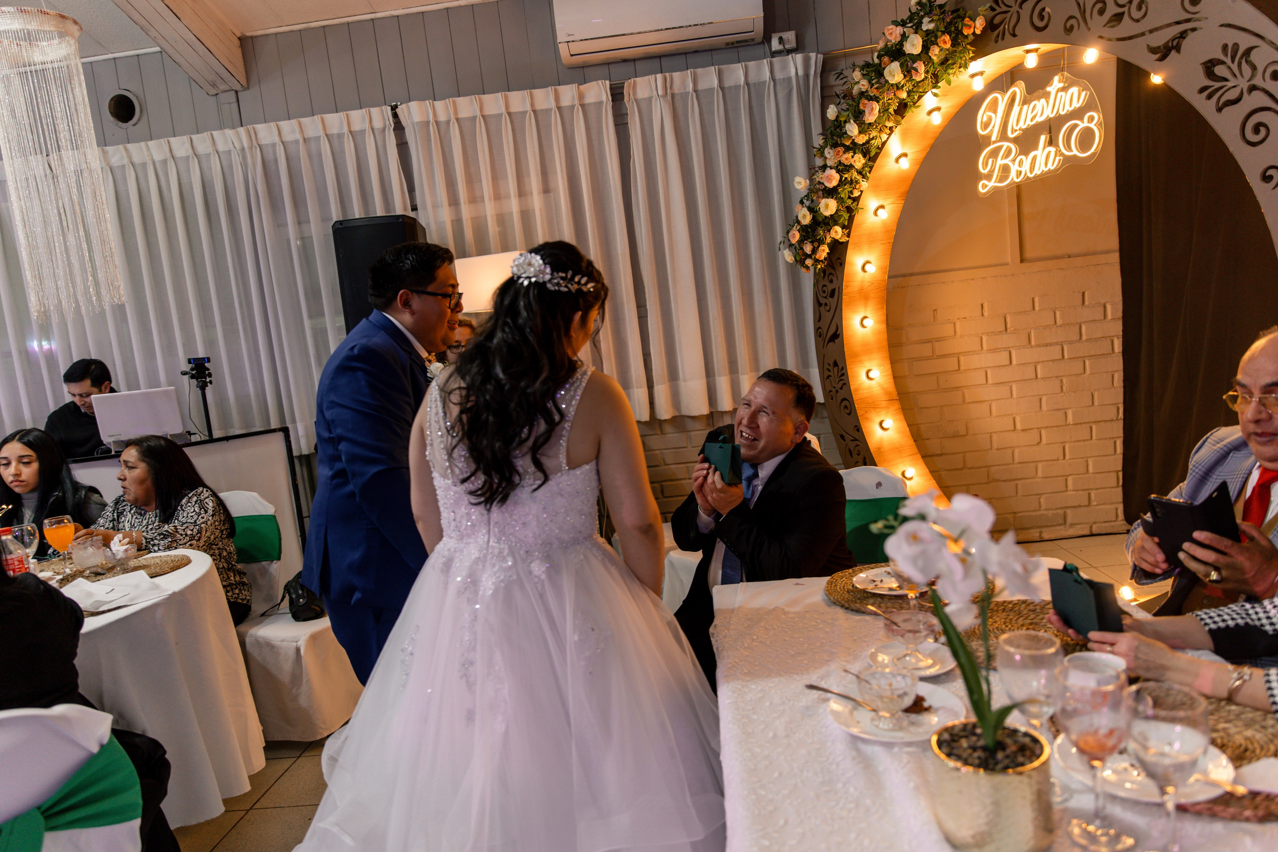 Johana y Edgar. Dinka & Emilio - El arte de preservar lo que no se repite