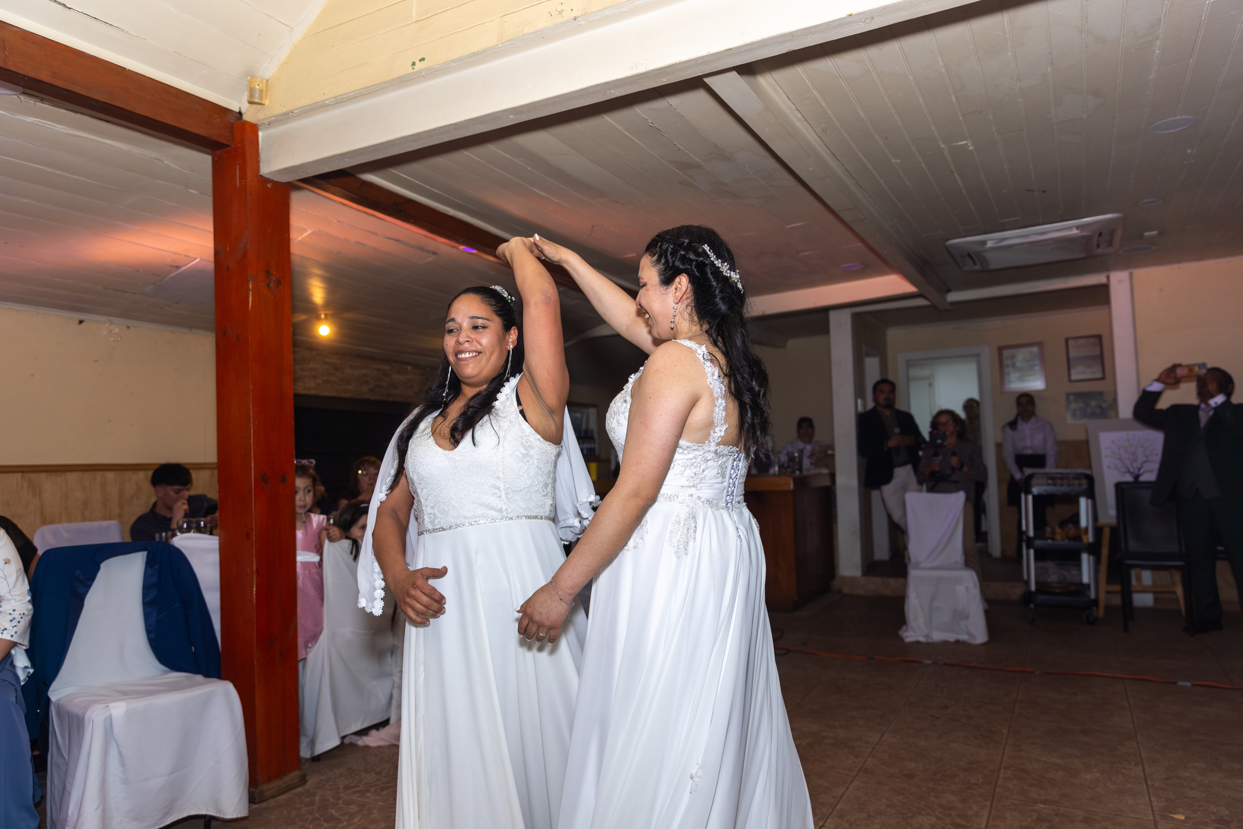 Boda de Caro y Cony. Dinka & Emilio - El arte de preservar lo que no se repite