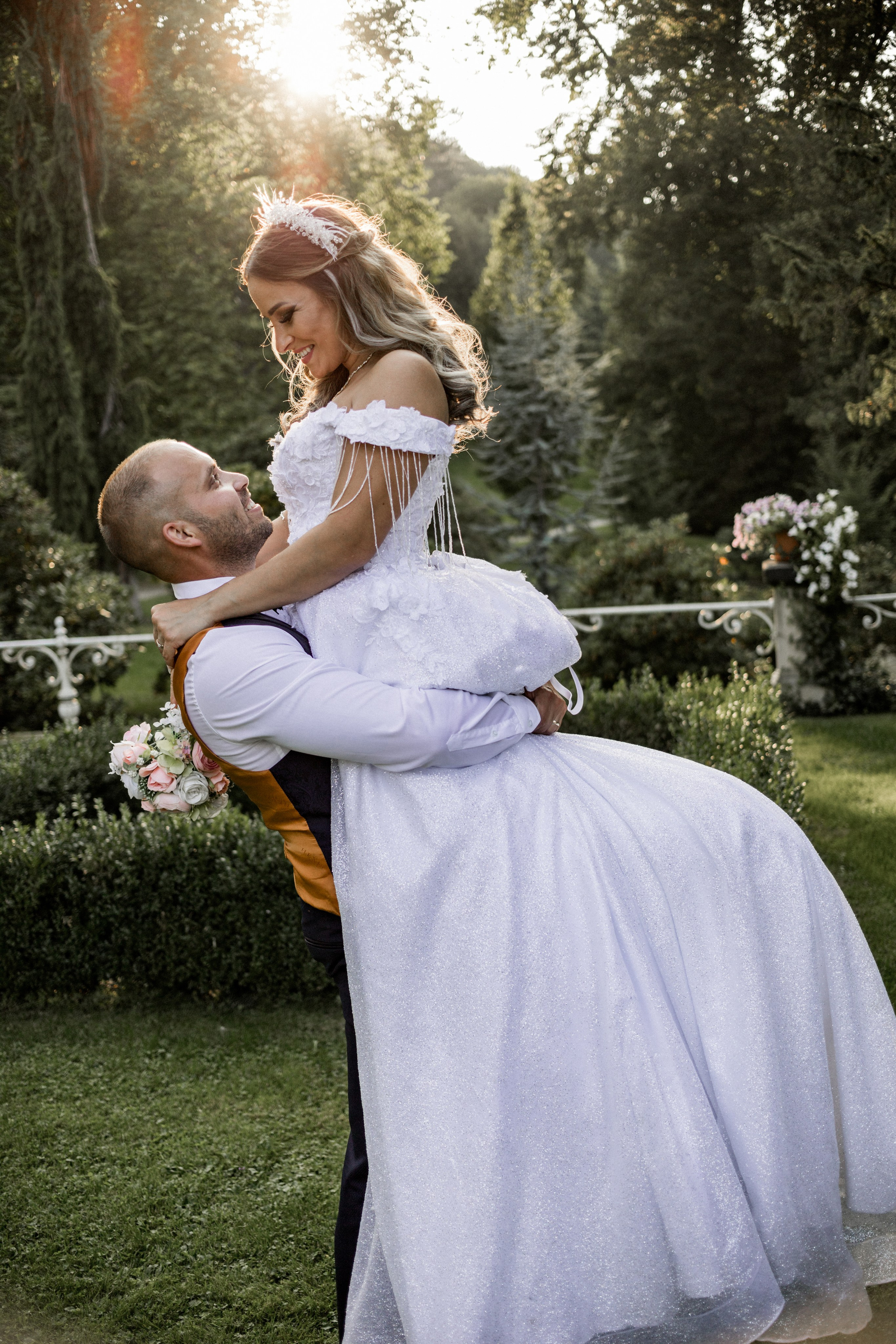 Pavel & Yveta. Svatební fotograf a kameraman v Česku a po celé Evropě — Teplice, Ústí nad Labem, Praha, Drážďany