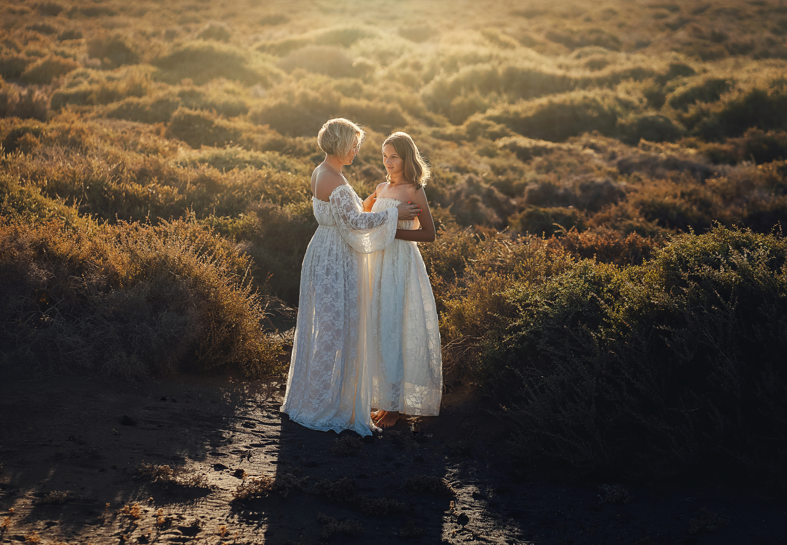 White lace dress #4 20+20€. Professional photography in Tenerife Tania Bonnet