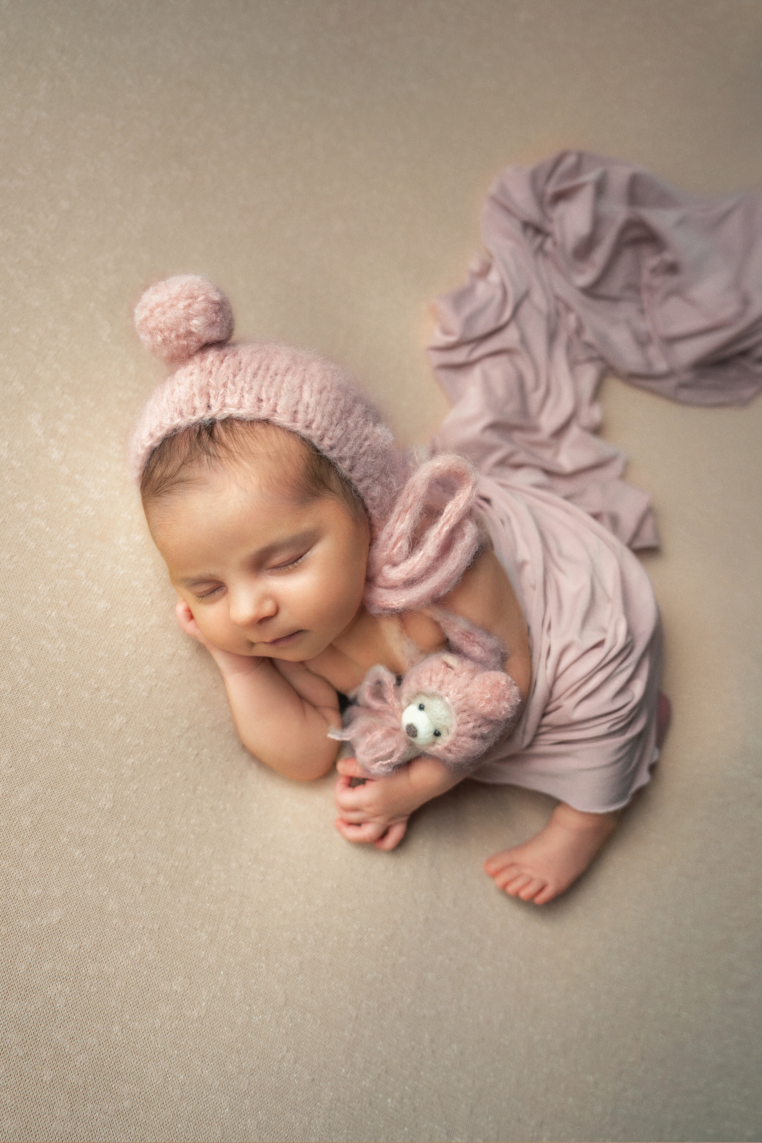 Newborn photoshoots in Tenerife. Professional photography in Tenerife Tania Bonnet