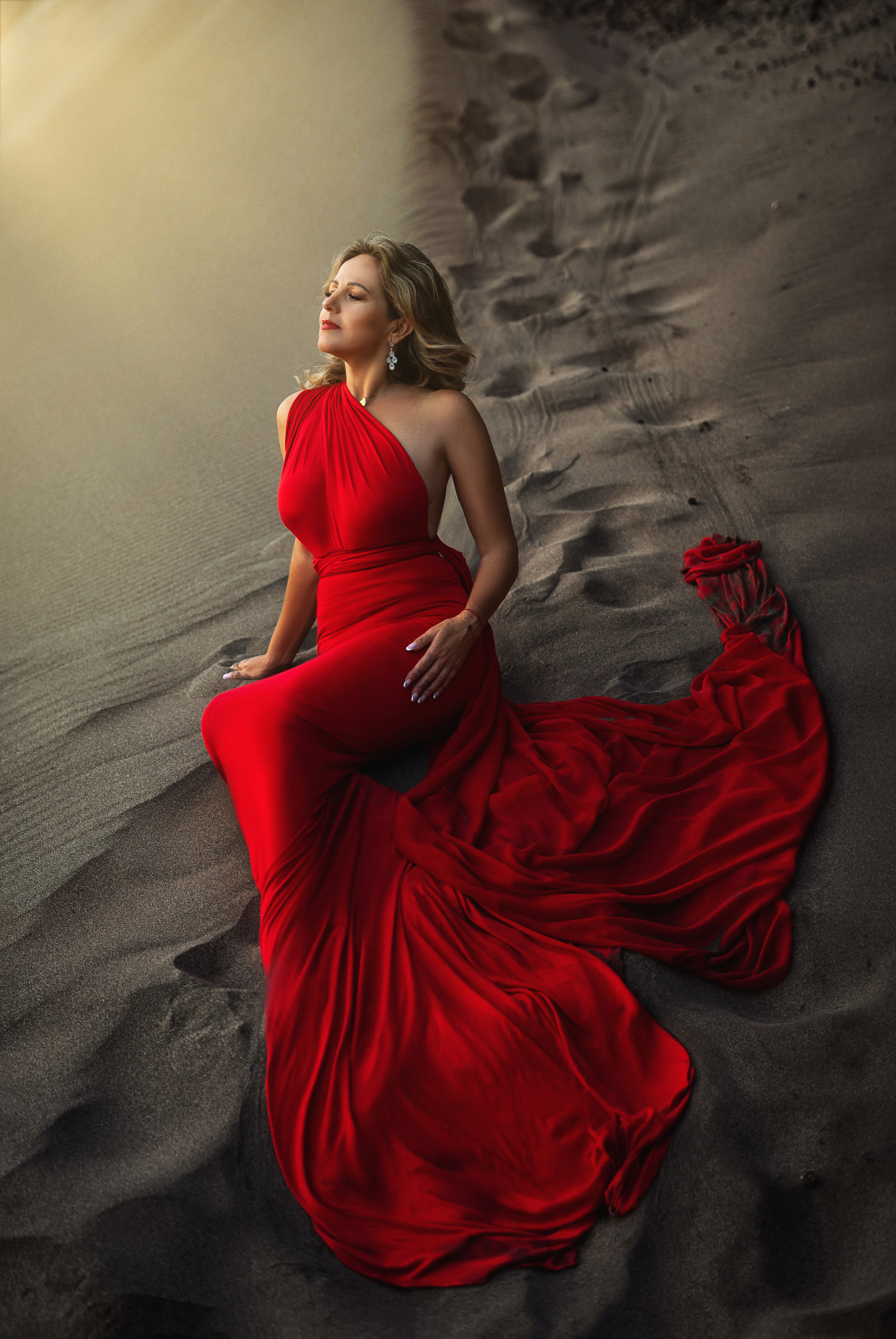 Flying dress red #3 40€. Professional photography in Tenerife Tania Bonnet