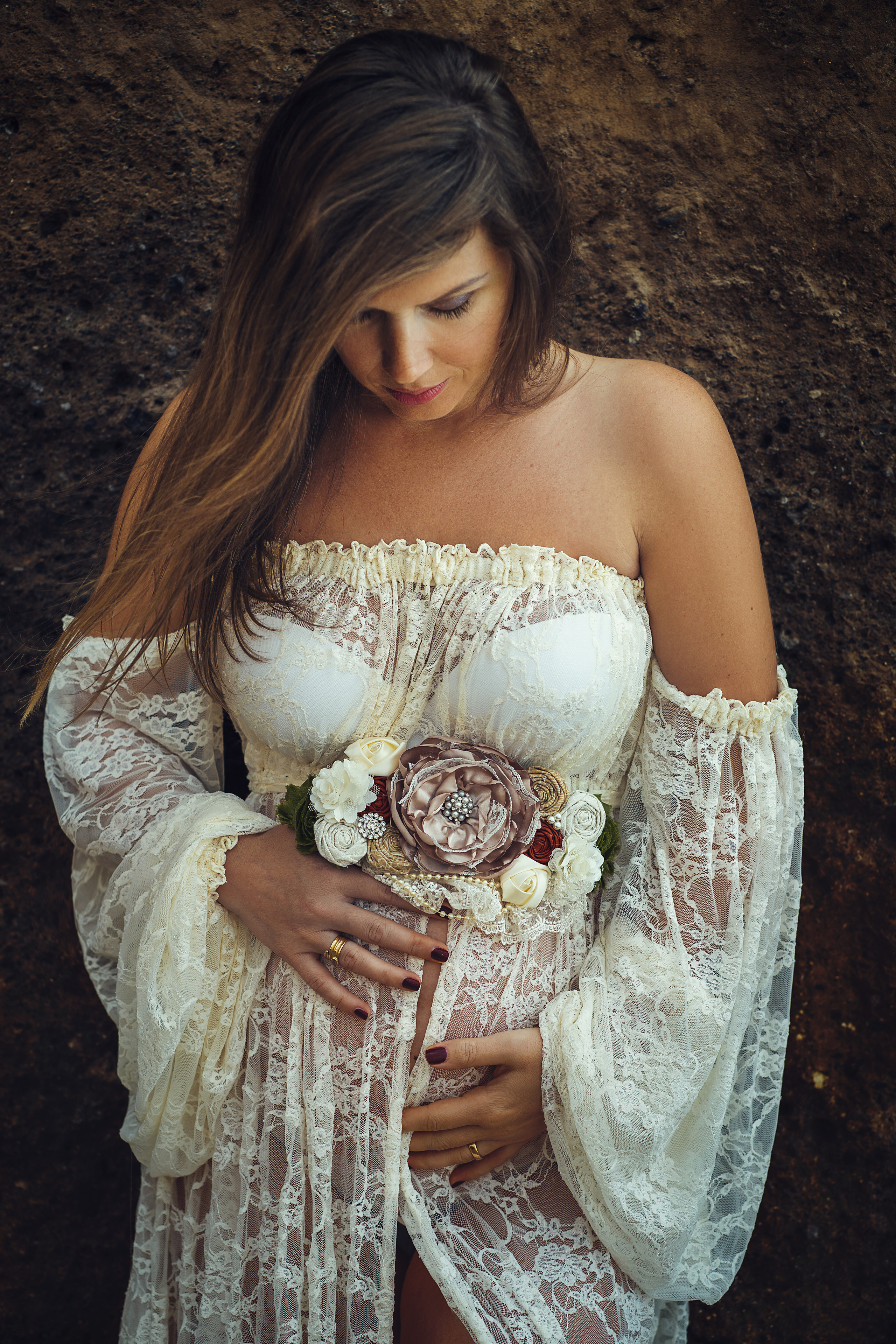 White lace dress #4 20+20€. Professional photography in Tenerife Tania Bonnet
