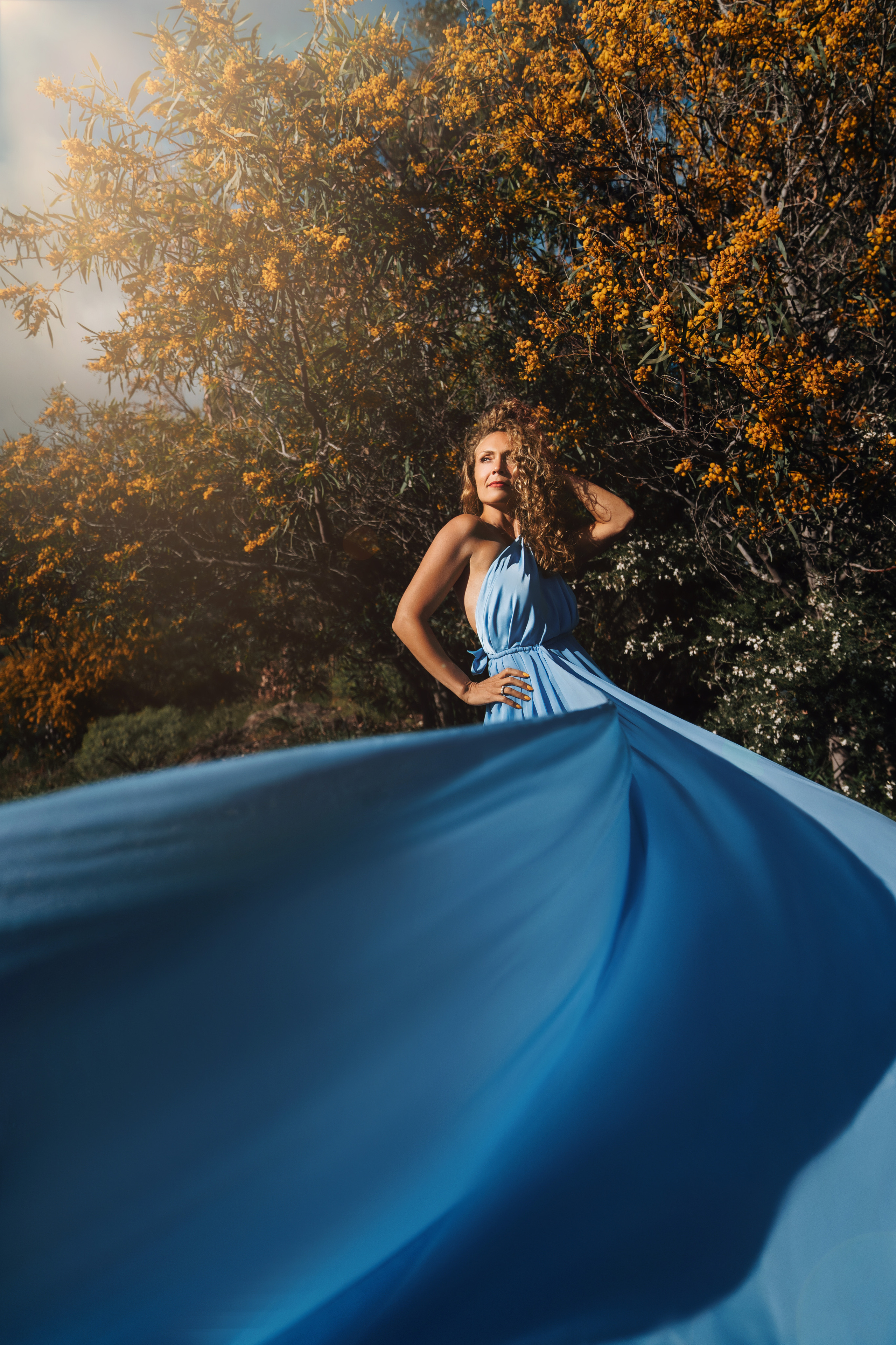 Голубое шлейфовое платье на Тенерифе