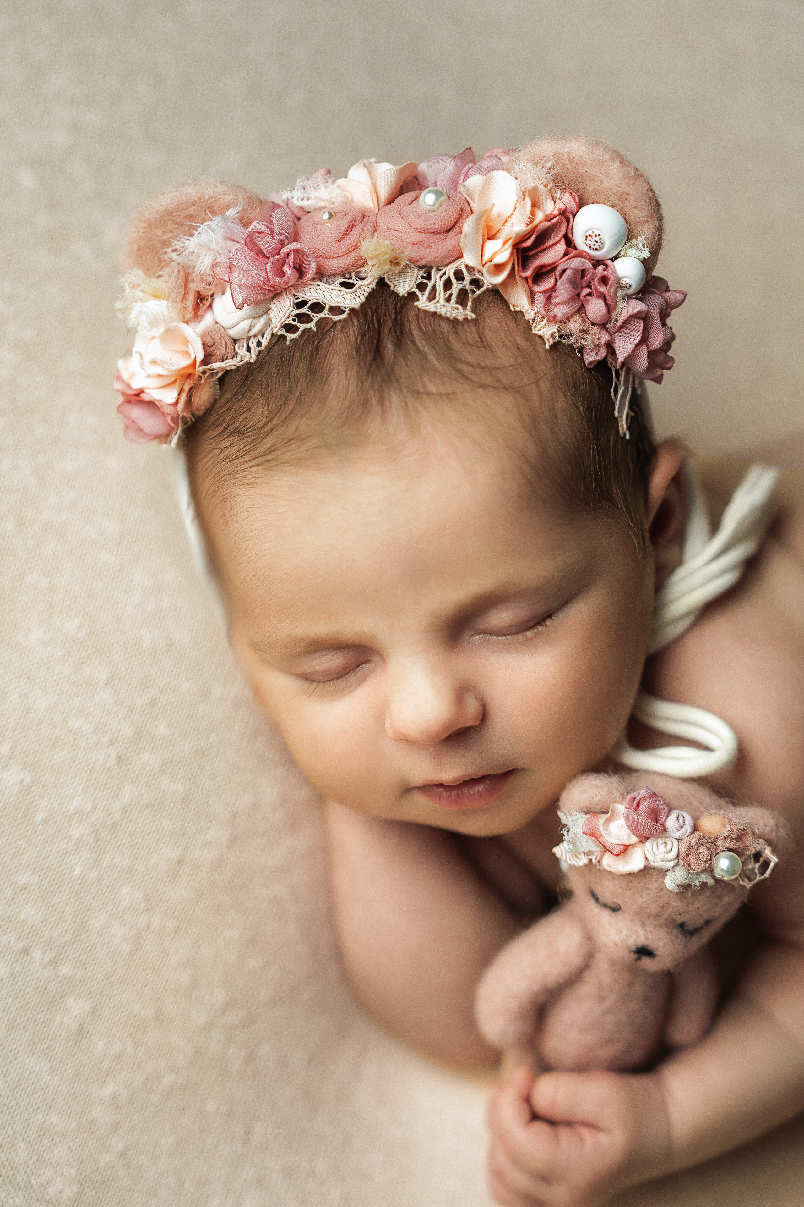 Newborn photoshoots in Tenerife. Professional photography in Tenerife Tania Bonnet