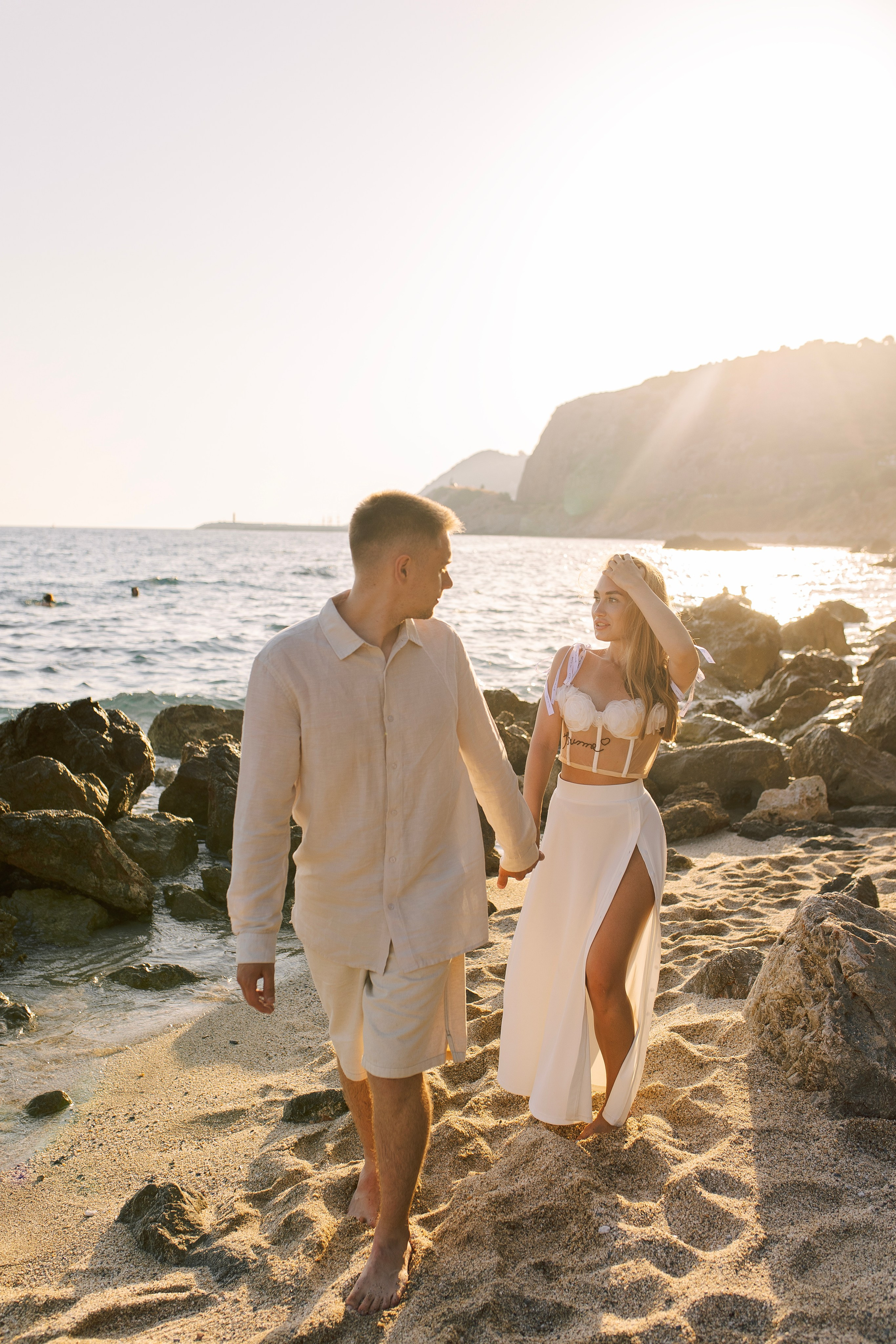 Фотограф в алании,Фотосессия в Алании, Фотограф Алания, свадебный фотограф в алании. Пляж. Love story на пляже клеопатры на закате. Аланья. Алсу Девели | Свадебный и семейный фотограф в Турции Алании, Алания, Аланья, Сиде, Белеке, Анталия