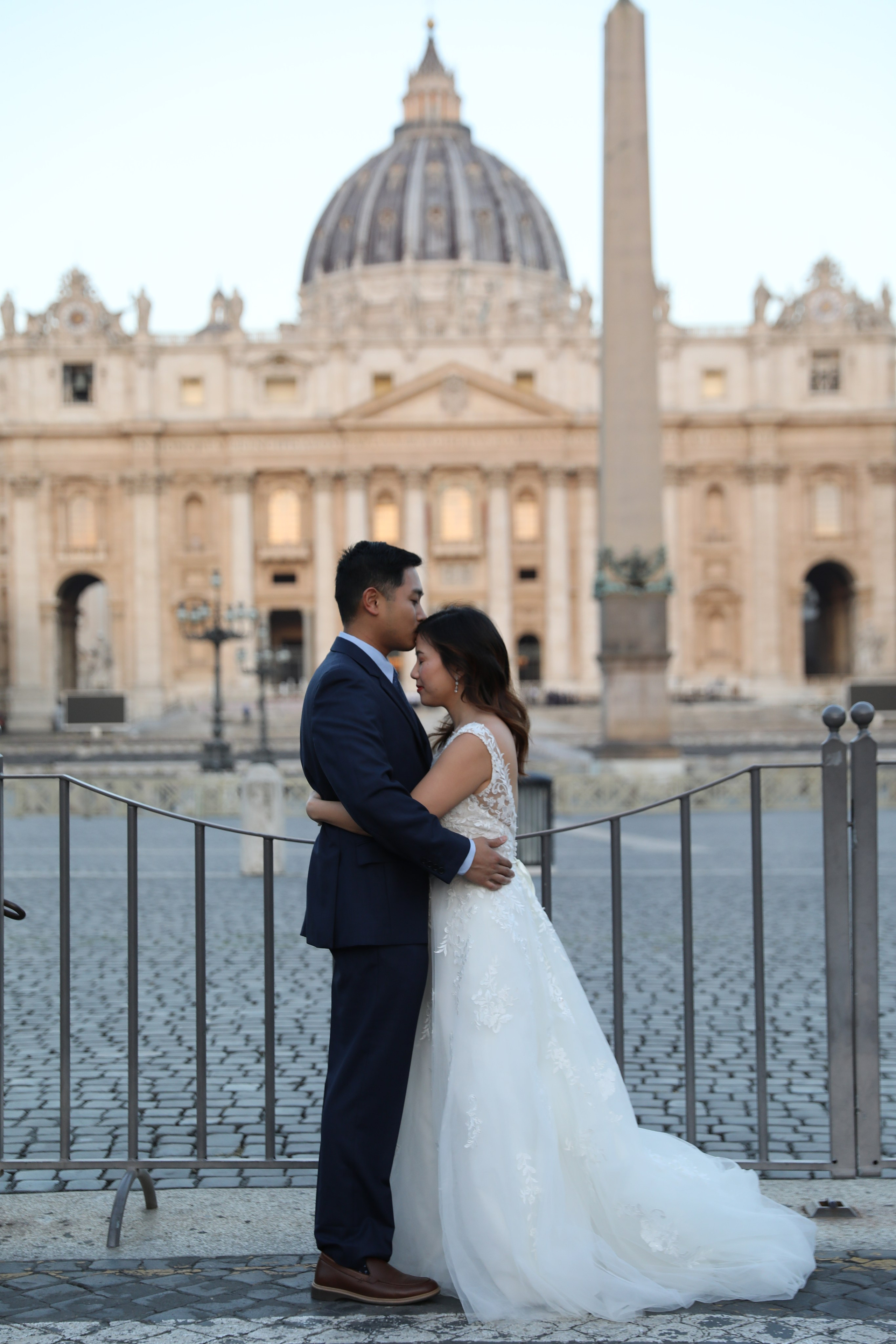 Elopement photoshoot in Rome. Photographer in Rome