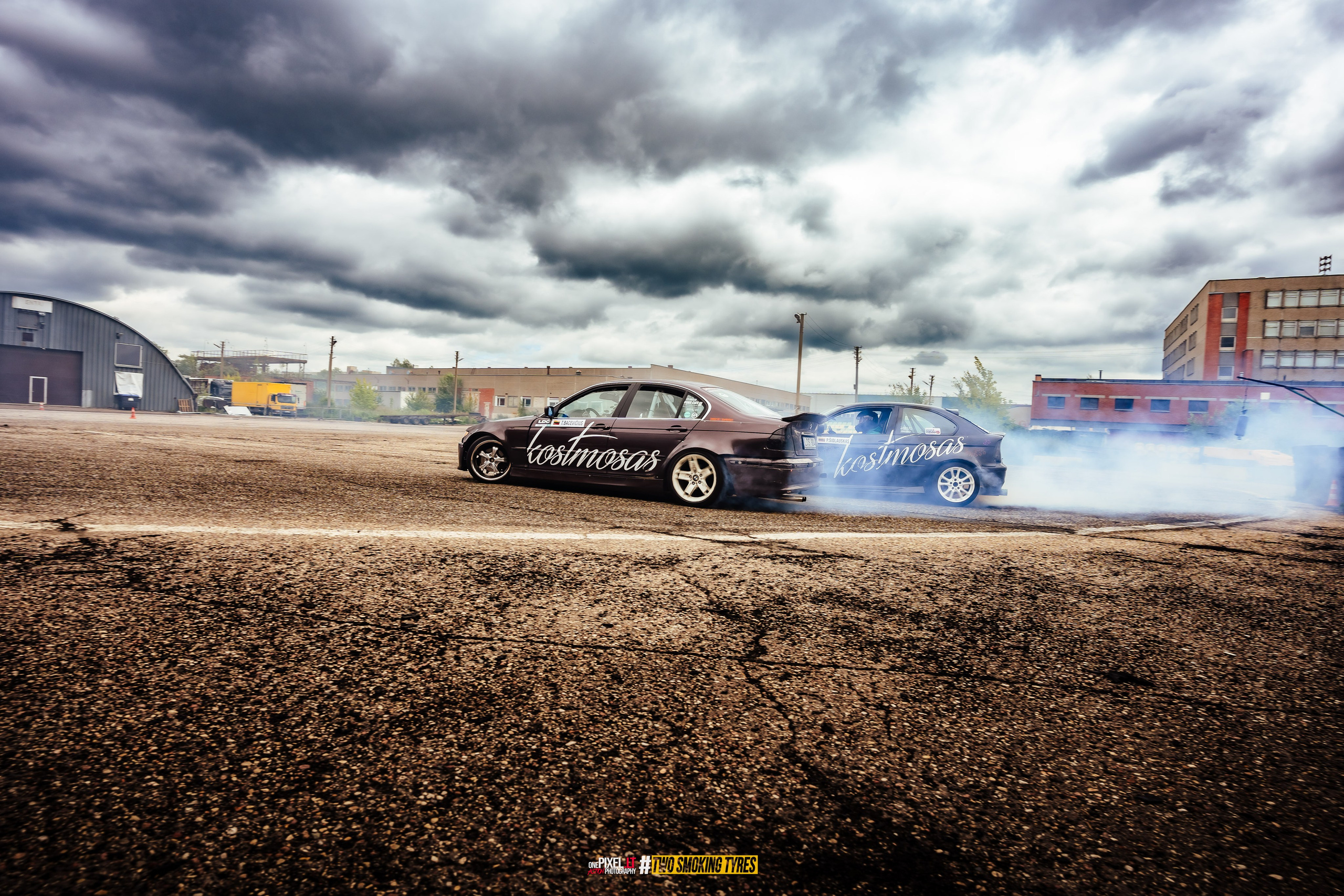Side to Side #DRIFTDAY. OnePIXEL