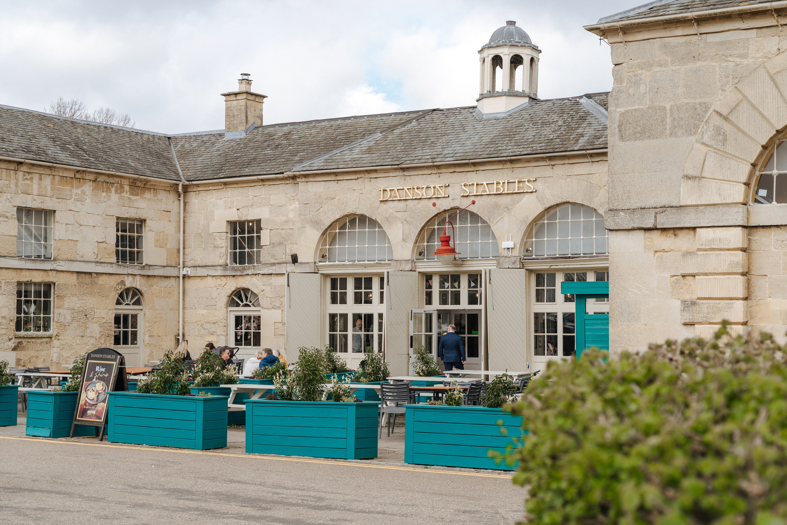 Luke and Nicola’s wedding at Danson House. Photographer in England Ekaterina Romanova