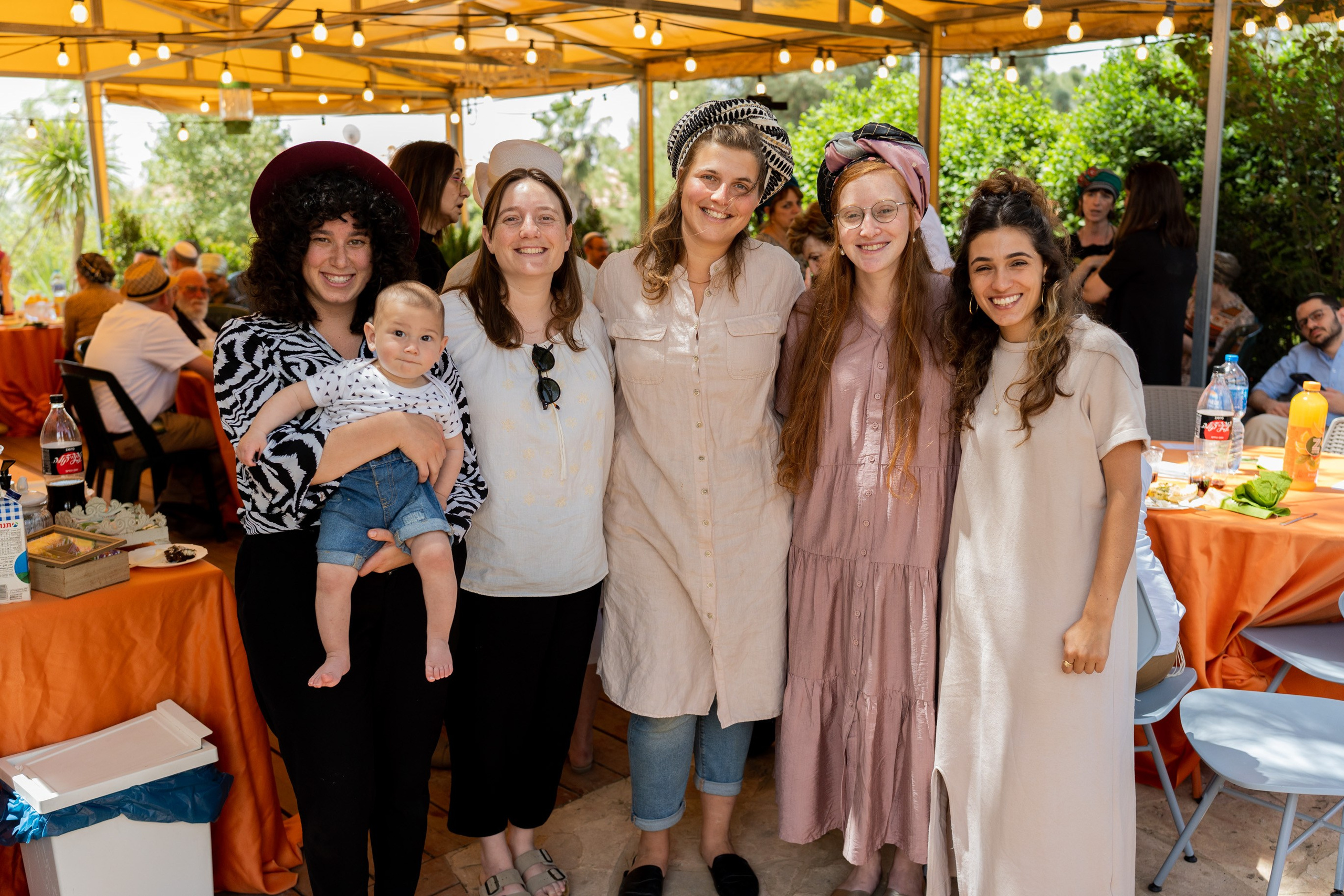 משפחת ברנד. יוסף מזרחי צילום חתונה, ברית וזוגיות. צלם מקצועי שאוהב להוציא אתכם הכי יפים ברגעים הכי מרגשים