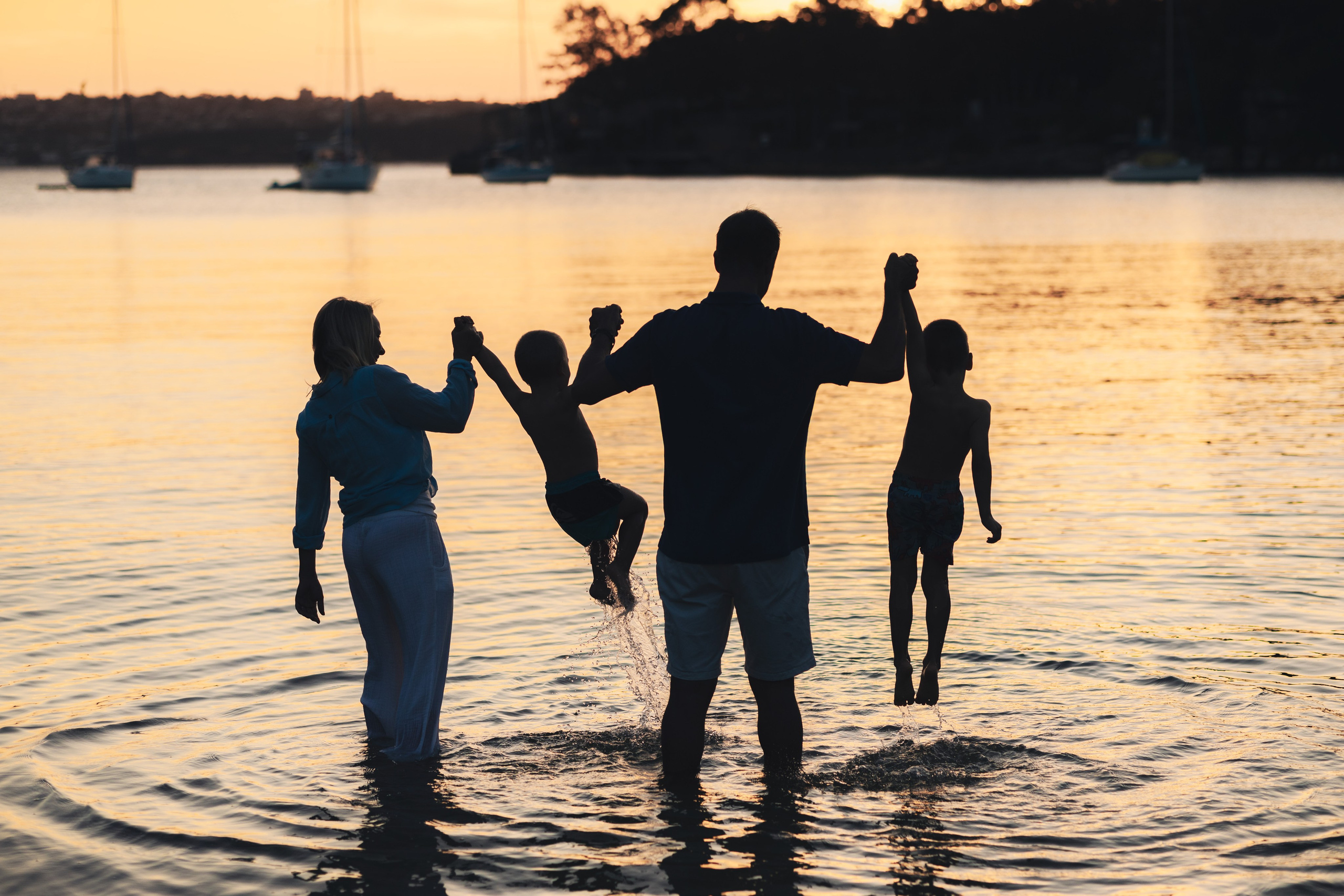 Family photographer in Sydney. True Story Photography