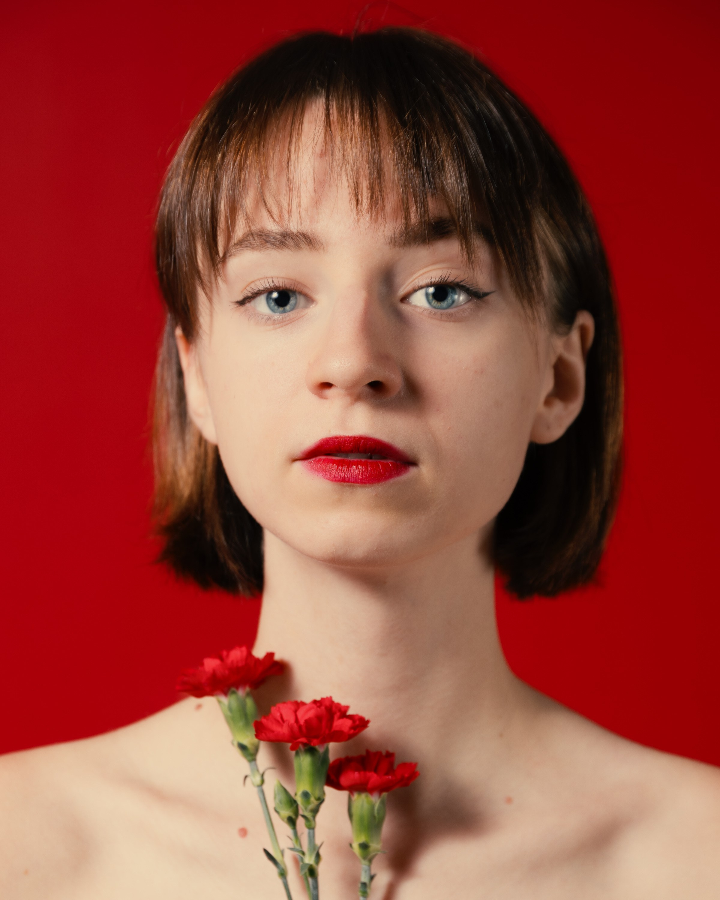 Red. Vladimir Ustinov