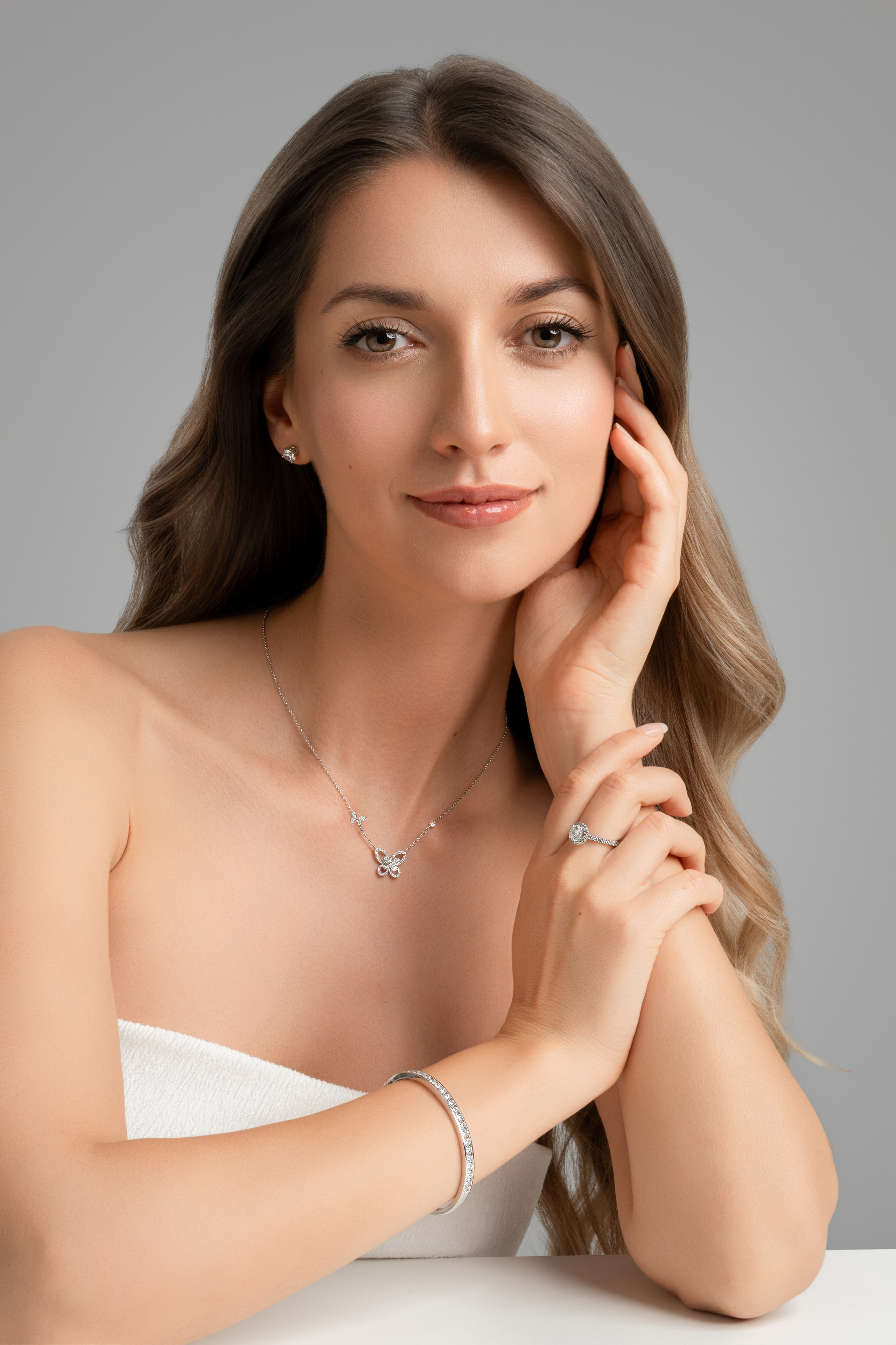 SN JEWELLERY. ФОТОГРАФ В ГОНКОНГЕ (СВАДЬБЫ, FASHION, СЕМЕЙНЫЕ, МЕРОПРИЯТИЯ, ФОТОПРОГУЛКИ)