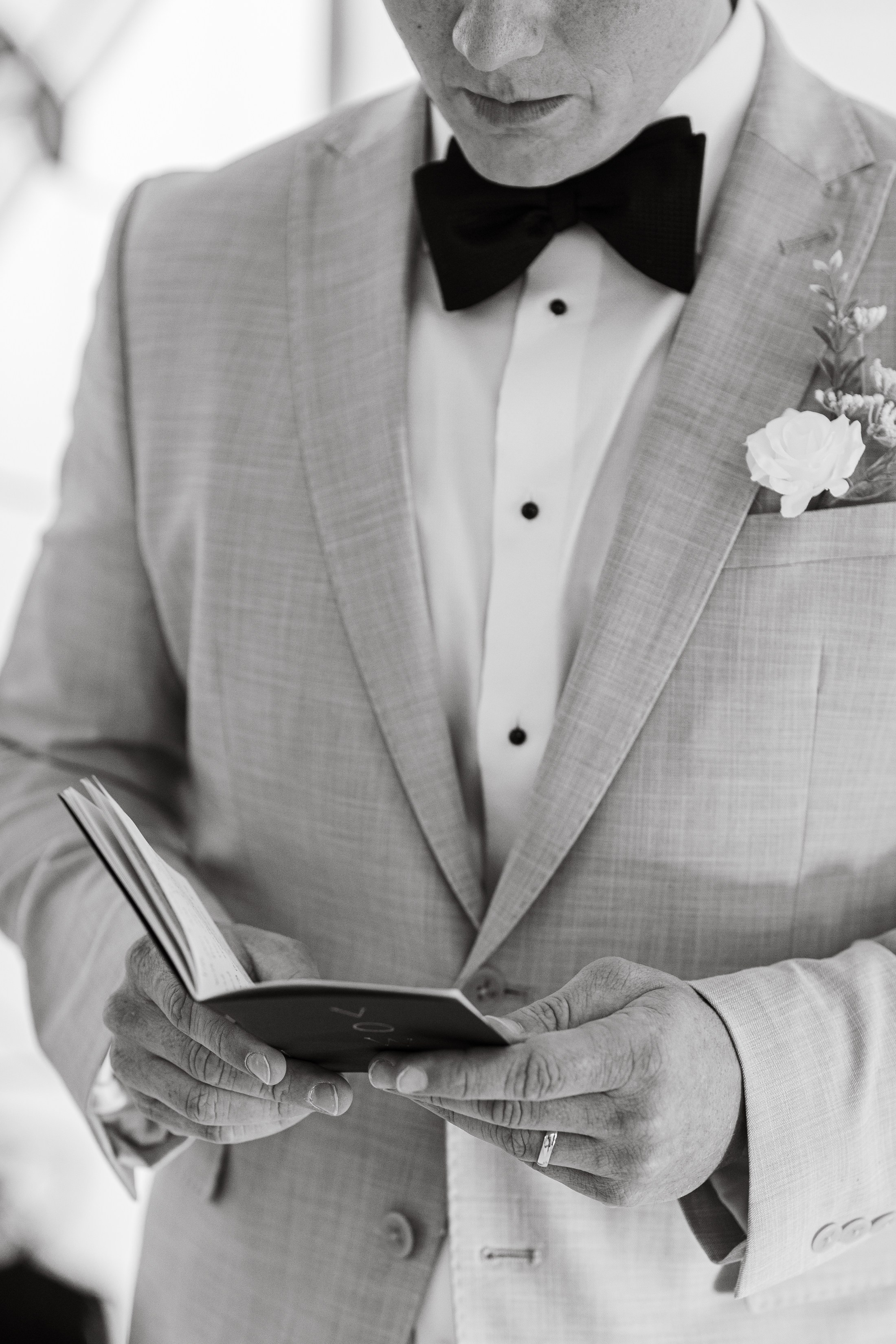 Christian&Patricia. Wedding & elopement photographer Viktoriya Kravtsov. Las Vegas