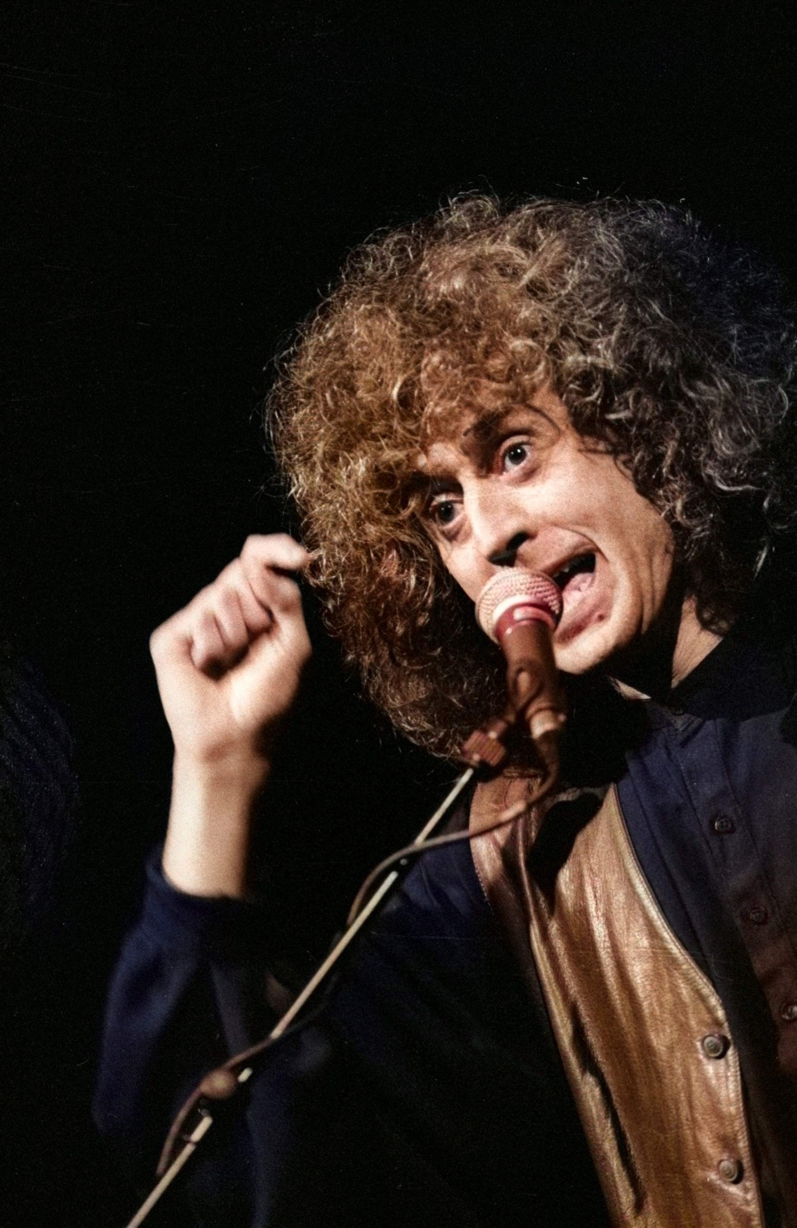 ANGELO BRANDUARDI