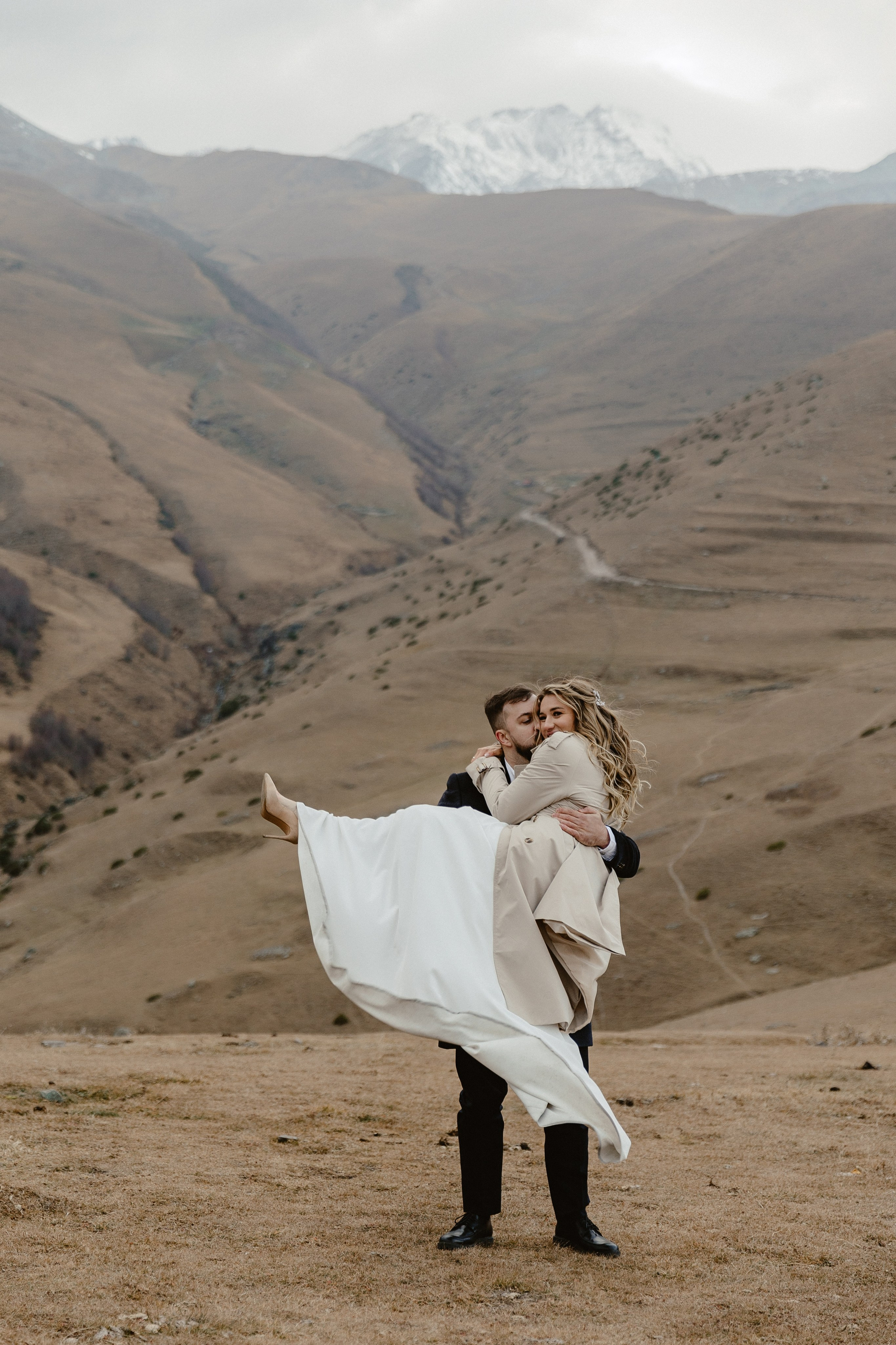 Kazbegi (3,5 hours from Tbilisi)/Казбеги (3,5 часа от Тбилиси). Photographer Anna Nazarenko