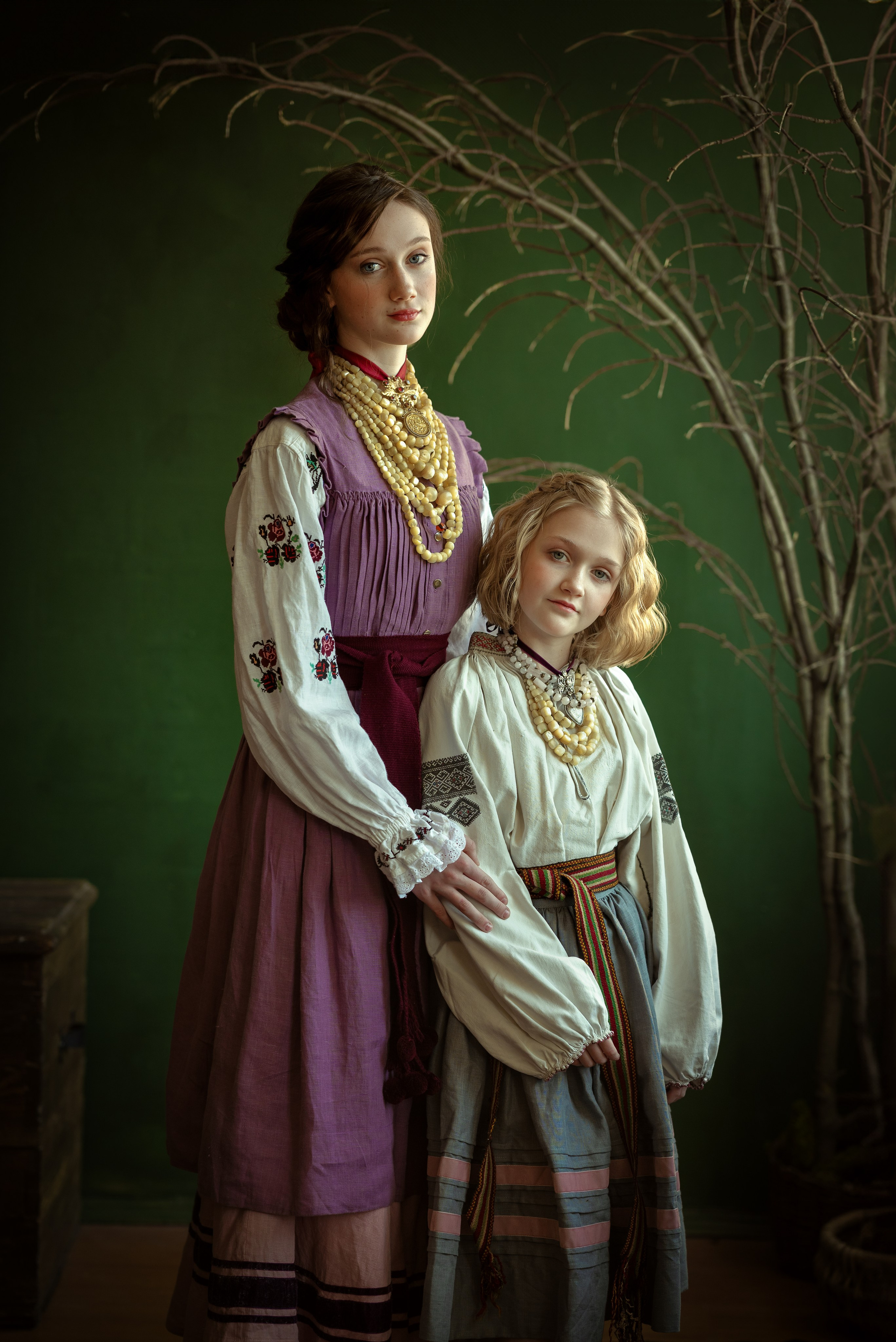 Dasha & Sofia. Victoria Lyubchenko — fine art photography in Bismarck, ND