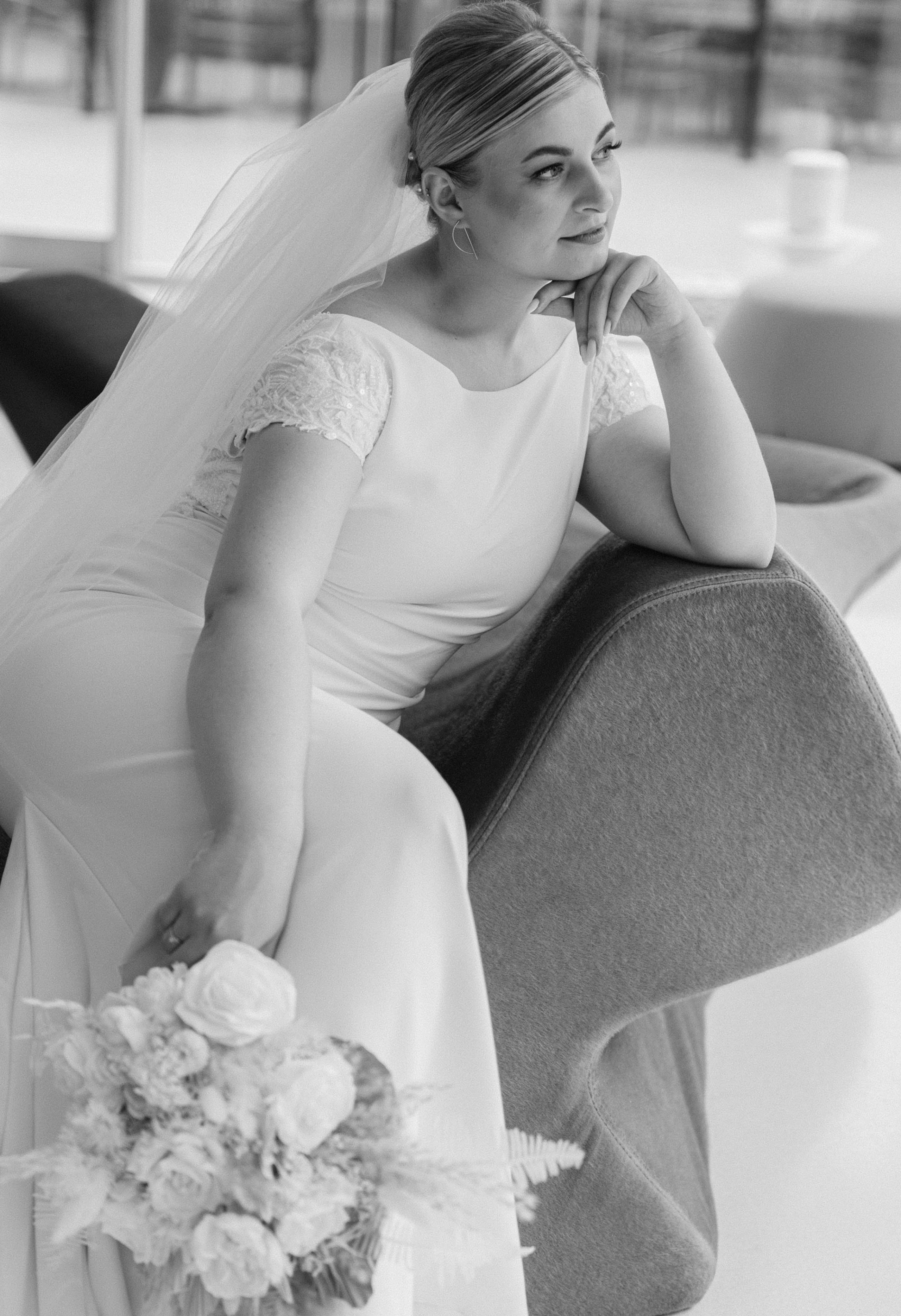 Khrystyna & Zachary (Winnipeg Art Gallery). Wedding Photographer in Winnipeg — Cinematic & Timeless by Vitiuk Photography