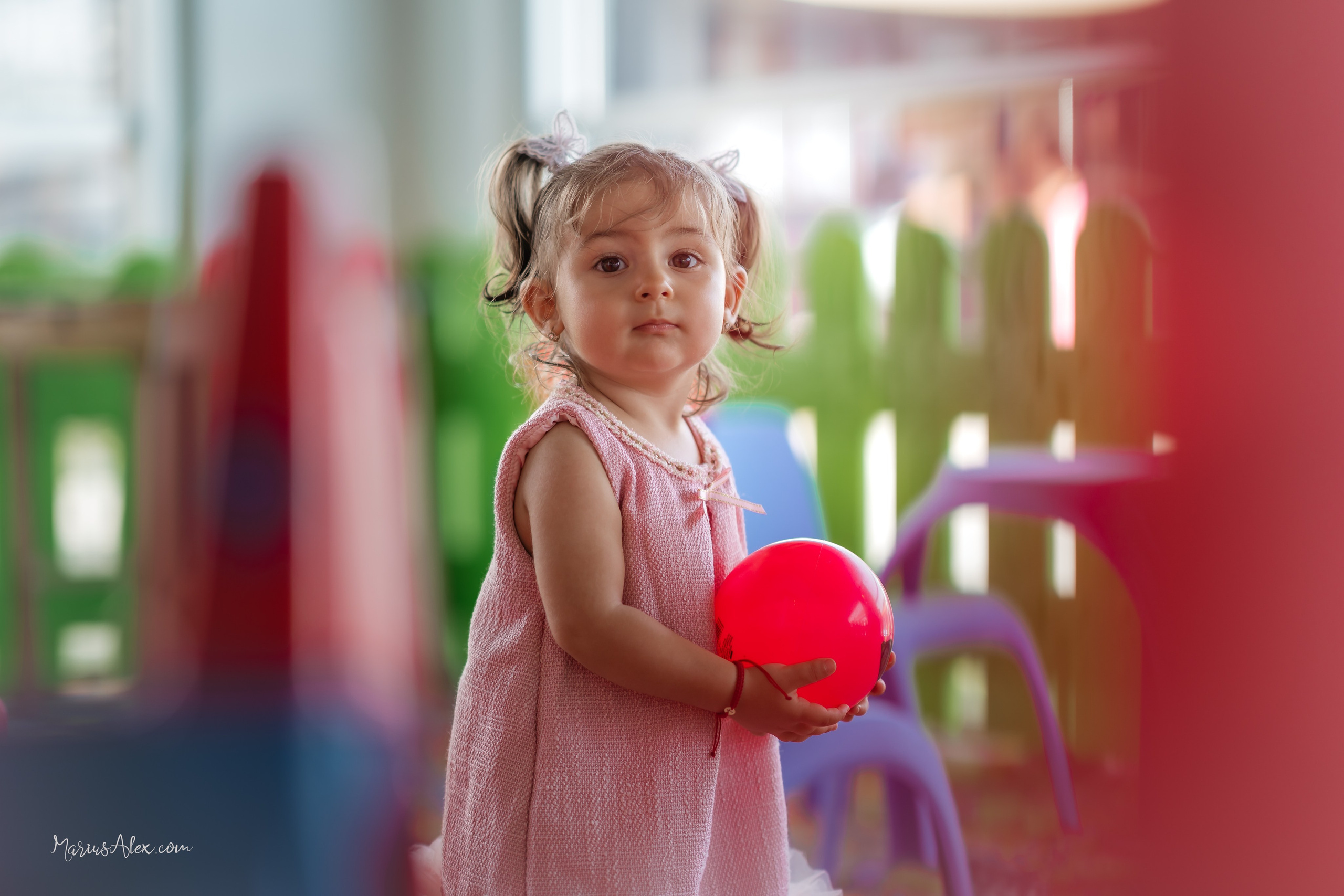 Botezul micutei Olivia Maria. Marius Alex fotograf de eveniment si portret din Suceava