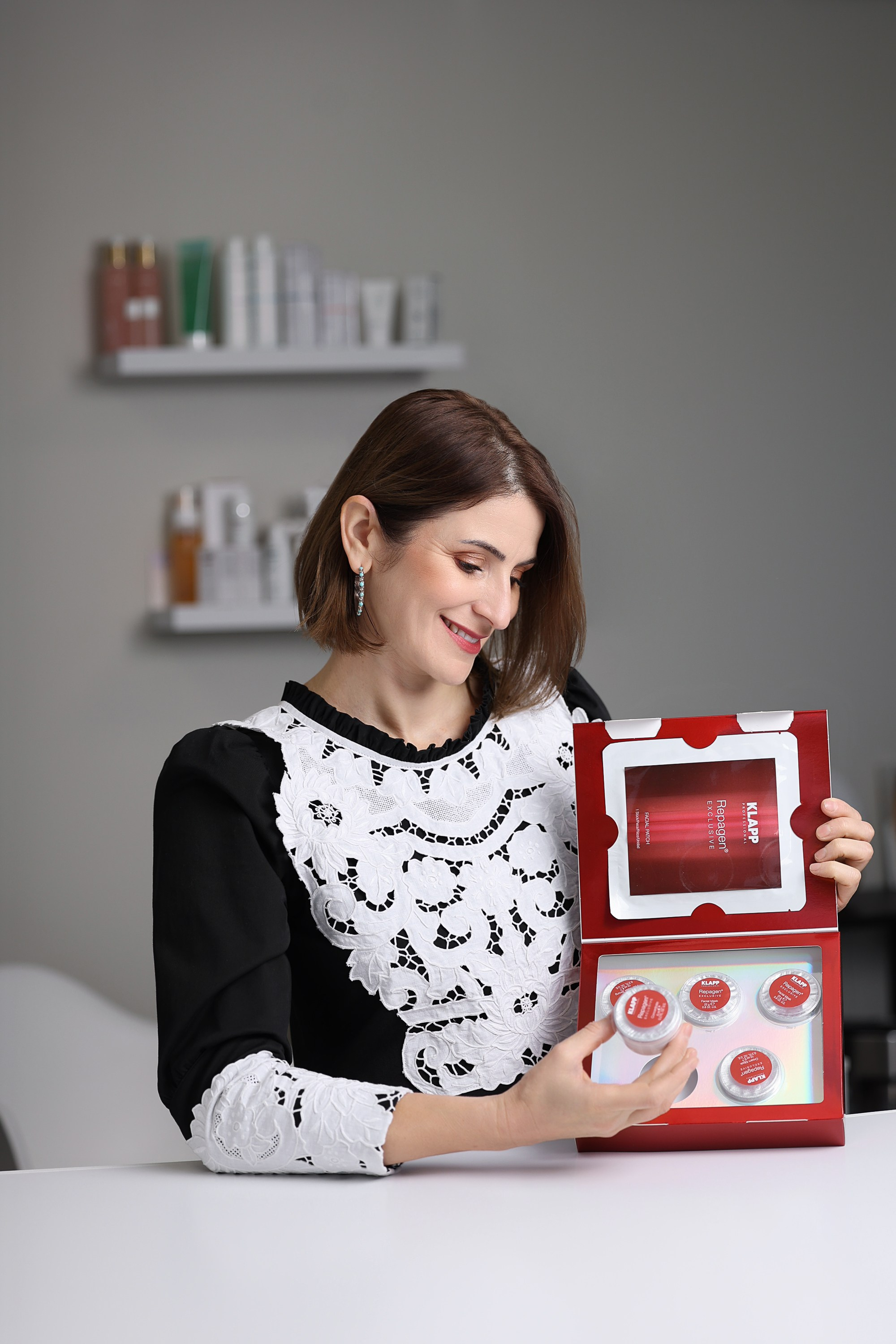 Violeta Sili, Esthéticienne/Beautician