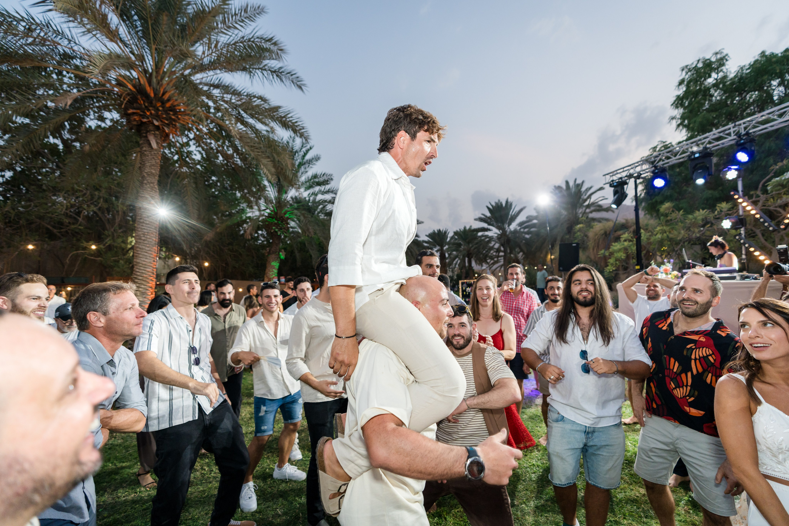 Shirley & Yoav. AMIR BUCHNIK PHOTOGRAPHER