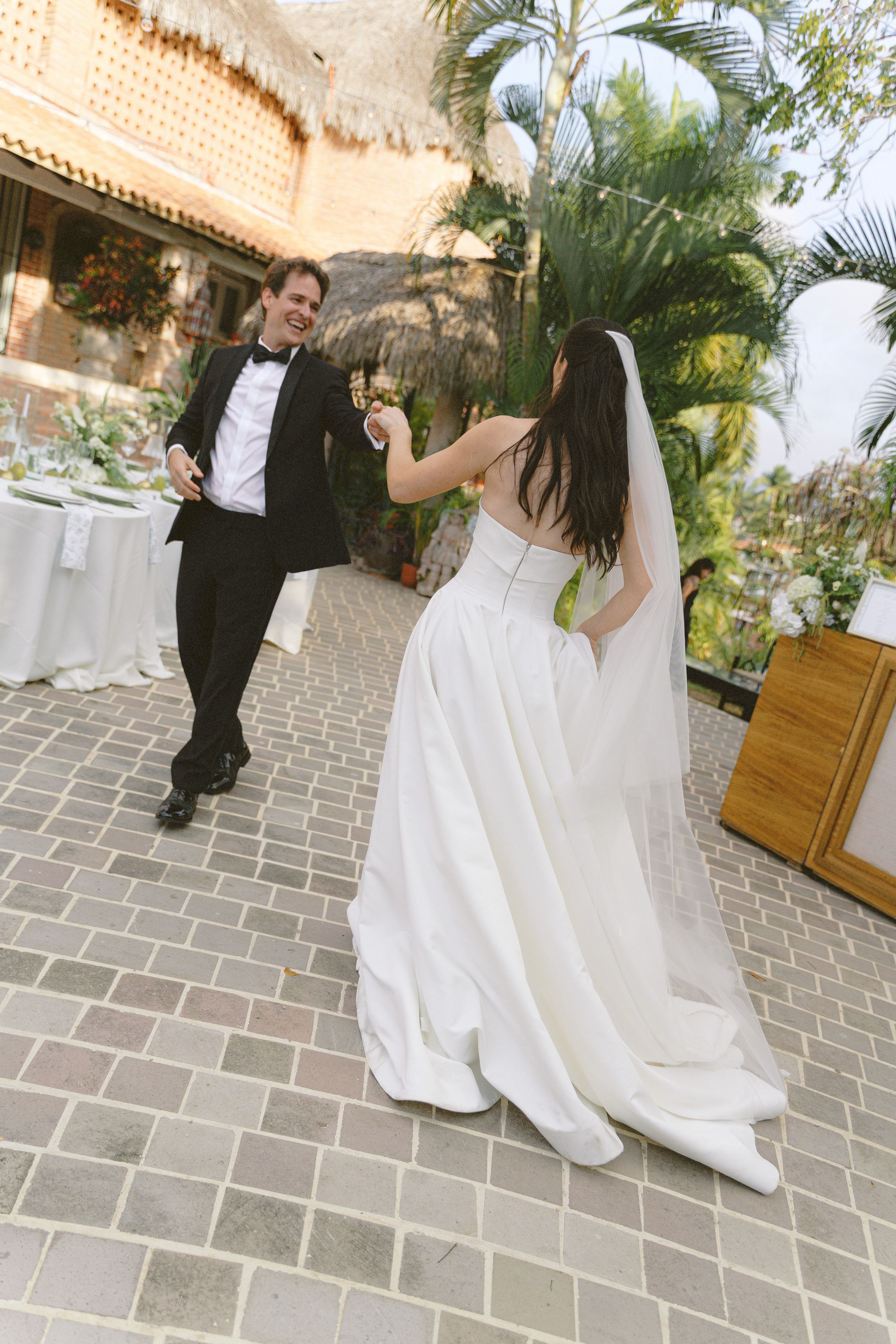 Olivia & Luke. Sayulita Wedding Photographer, Puerto Vallarta, Cabo