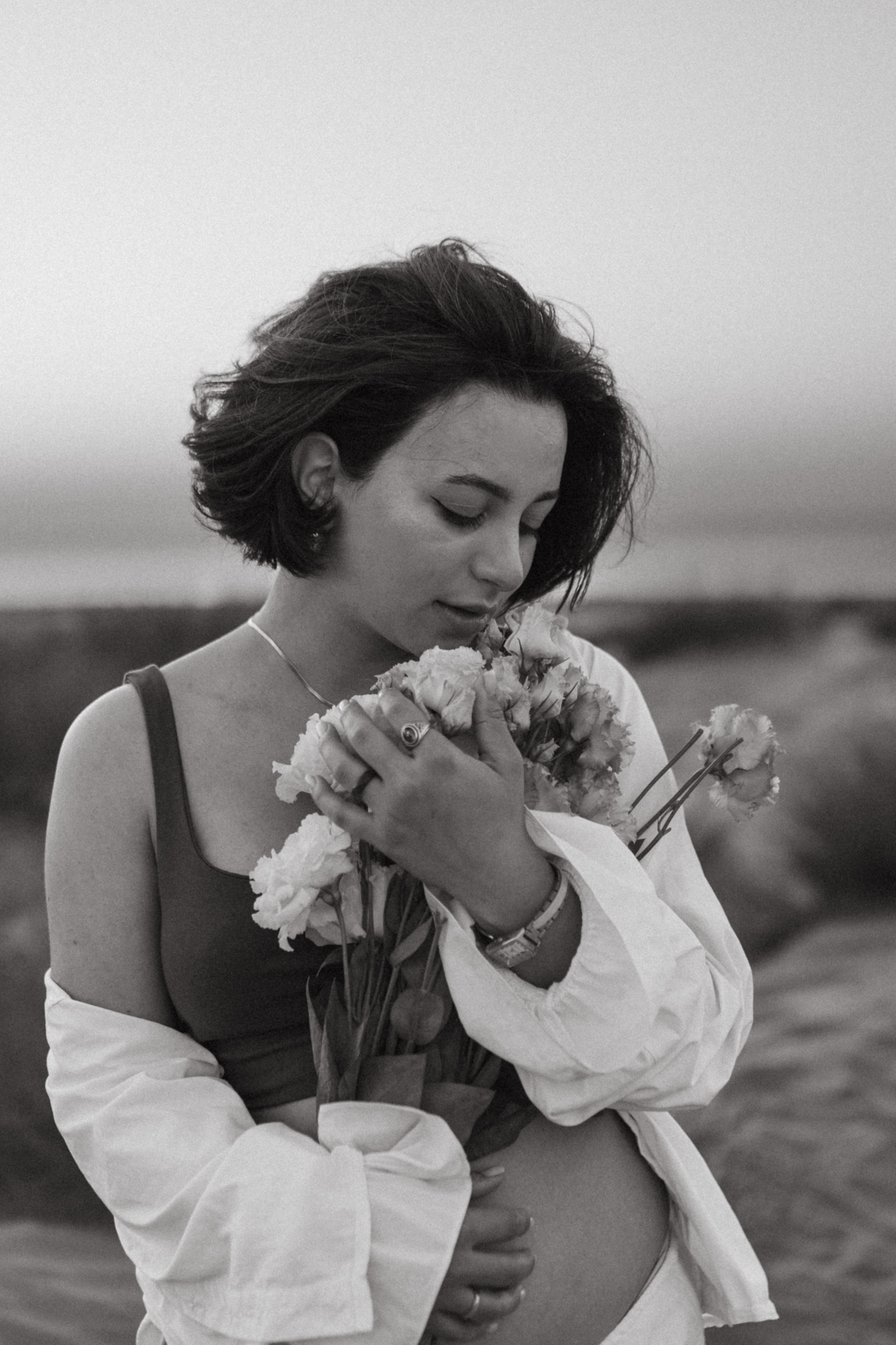 Expecting Javad. Family photographer in Saudi Arabia