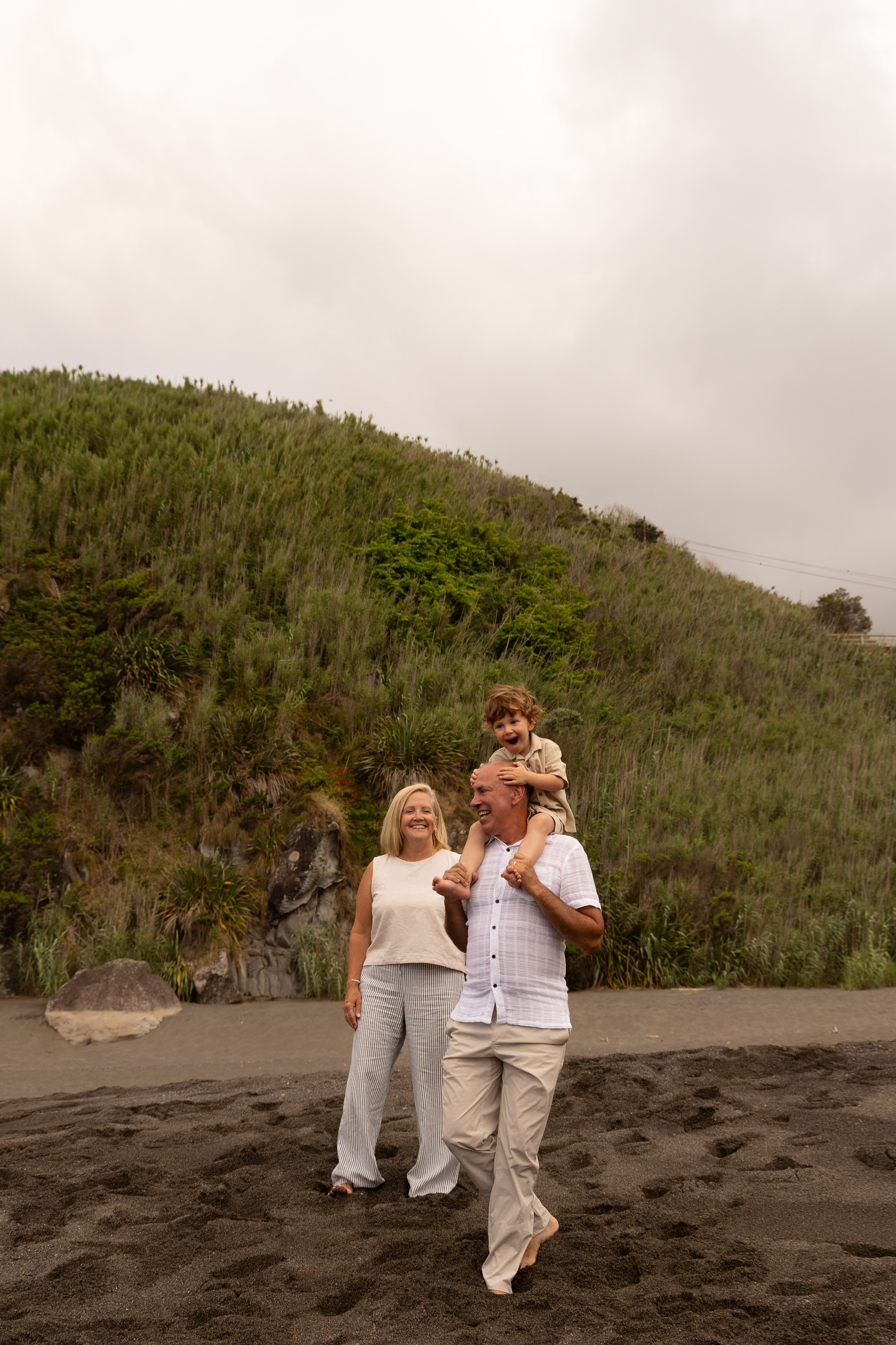 Kayla’s family. IRINA KALMYKOVA | PHOTOGRAPHER AZORES