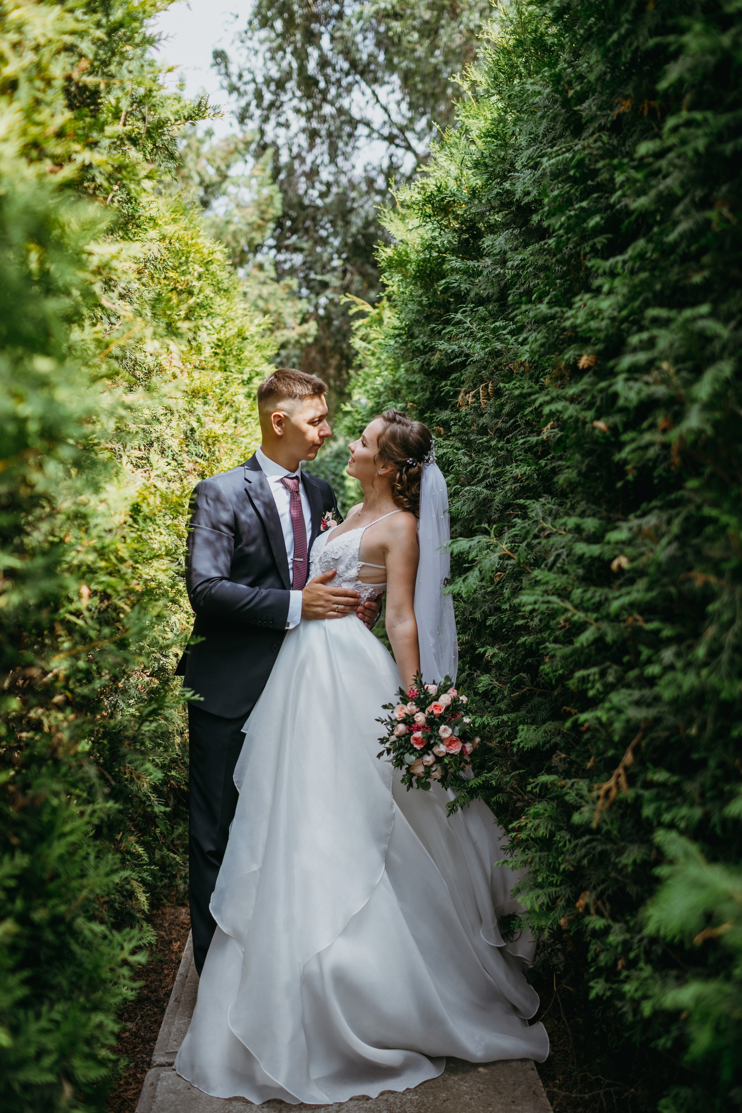 Свадебная фотоссесия для молодоженов в Бишкеке. Фотограф в Бишкеке Оксана Шувалова