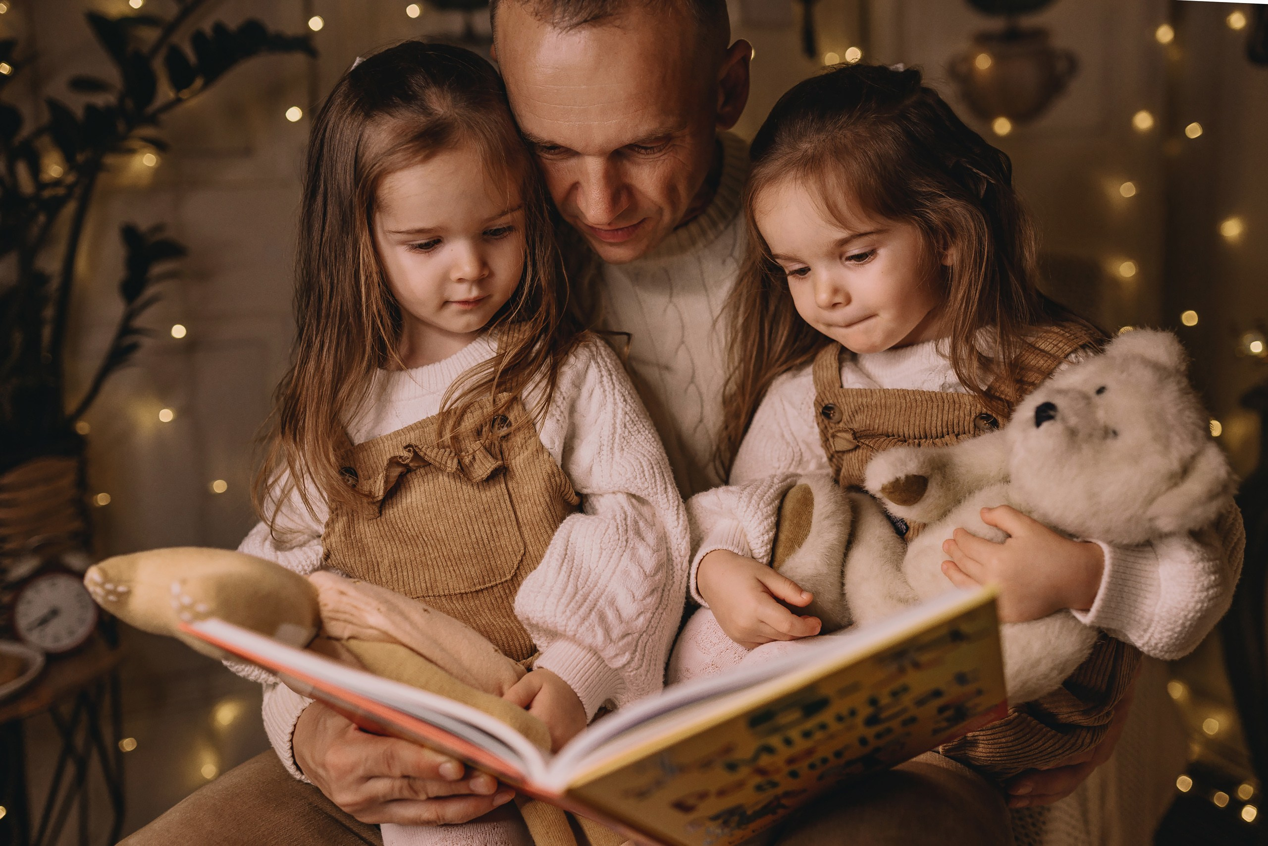 11.26.2025 Christmas Photoshoot. Wedding family event photographer in Chicago Nick Yushevich