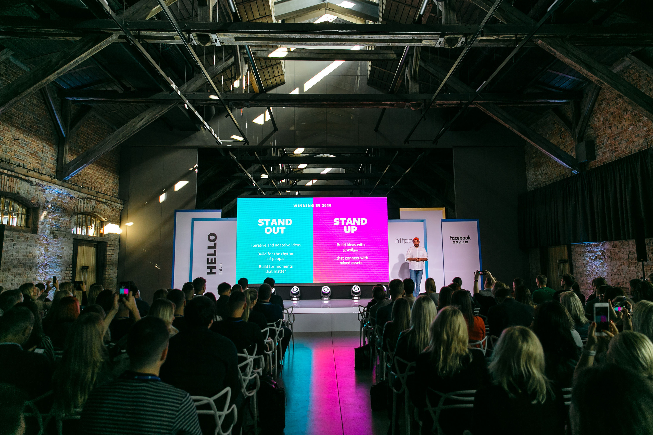 Hello Facebook. Kāzu fotogrāfs Rīgā Yury Kor