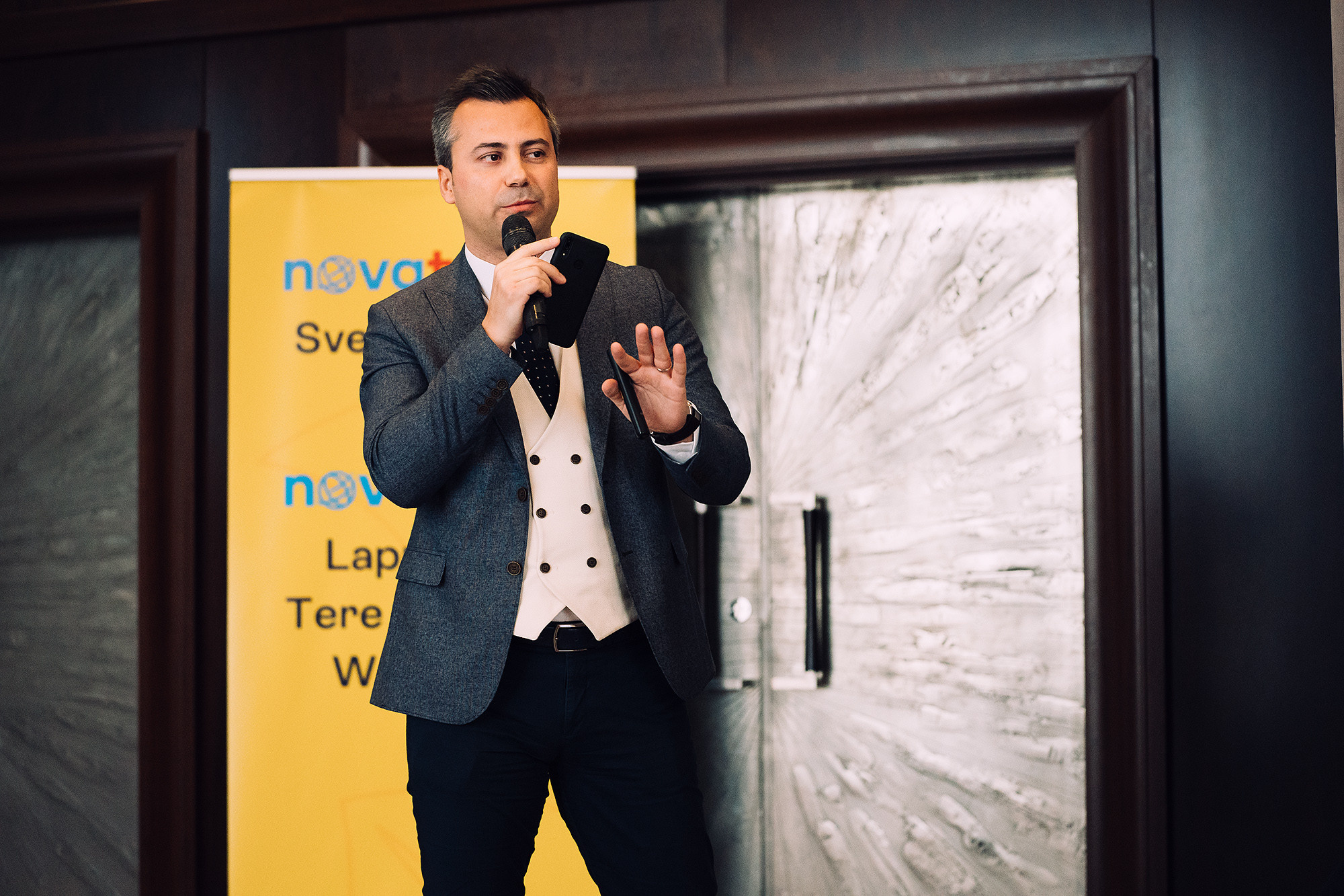 Novatours. Свадебный фотограф в Риге Юрий Кор