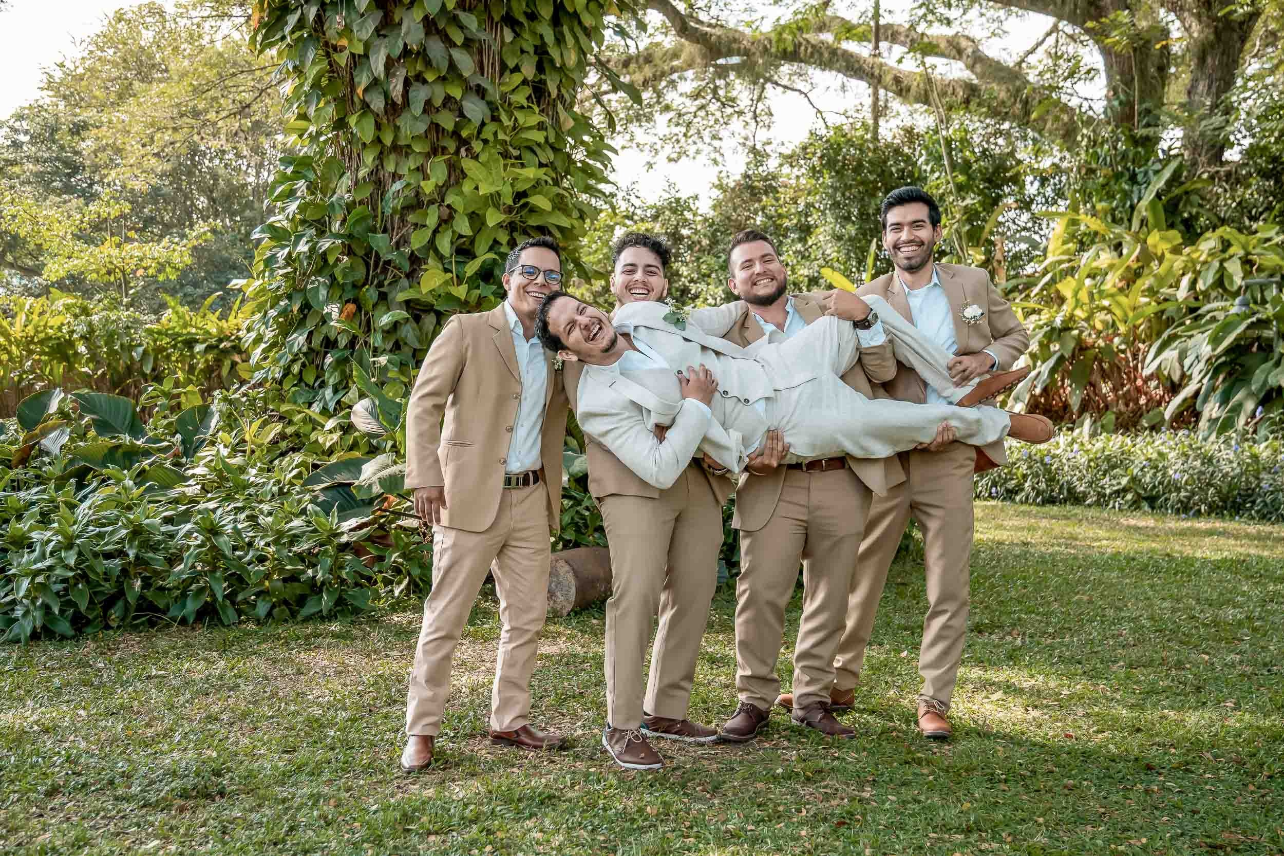 Boda en Cali. Hacienda Entre Rios - Daniela & Rodrigo. Karen Ortiz Photography / Fotógrafo profesional en Cali - Colombia