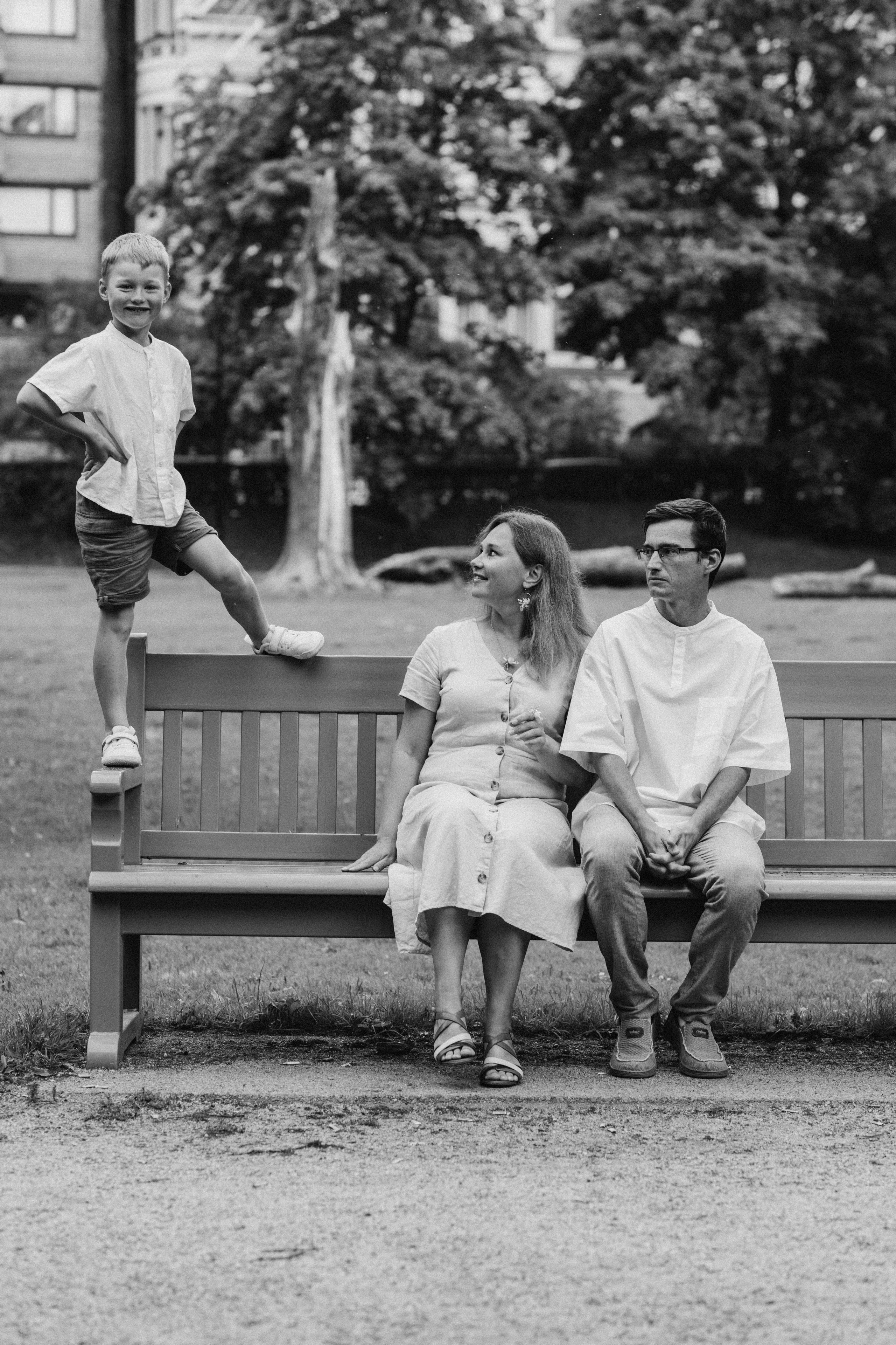 Kaivopuisto. Wedding and potrait photographer in Helsinki Vickan O