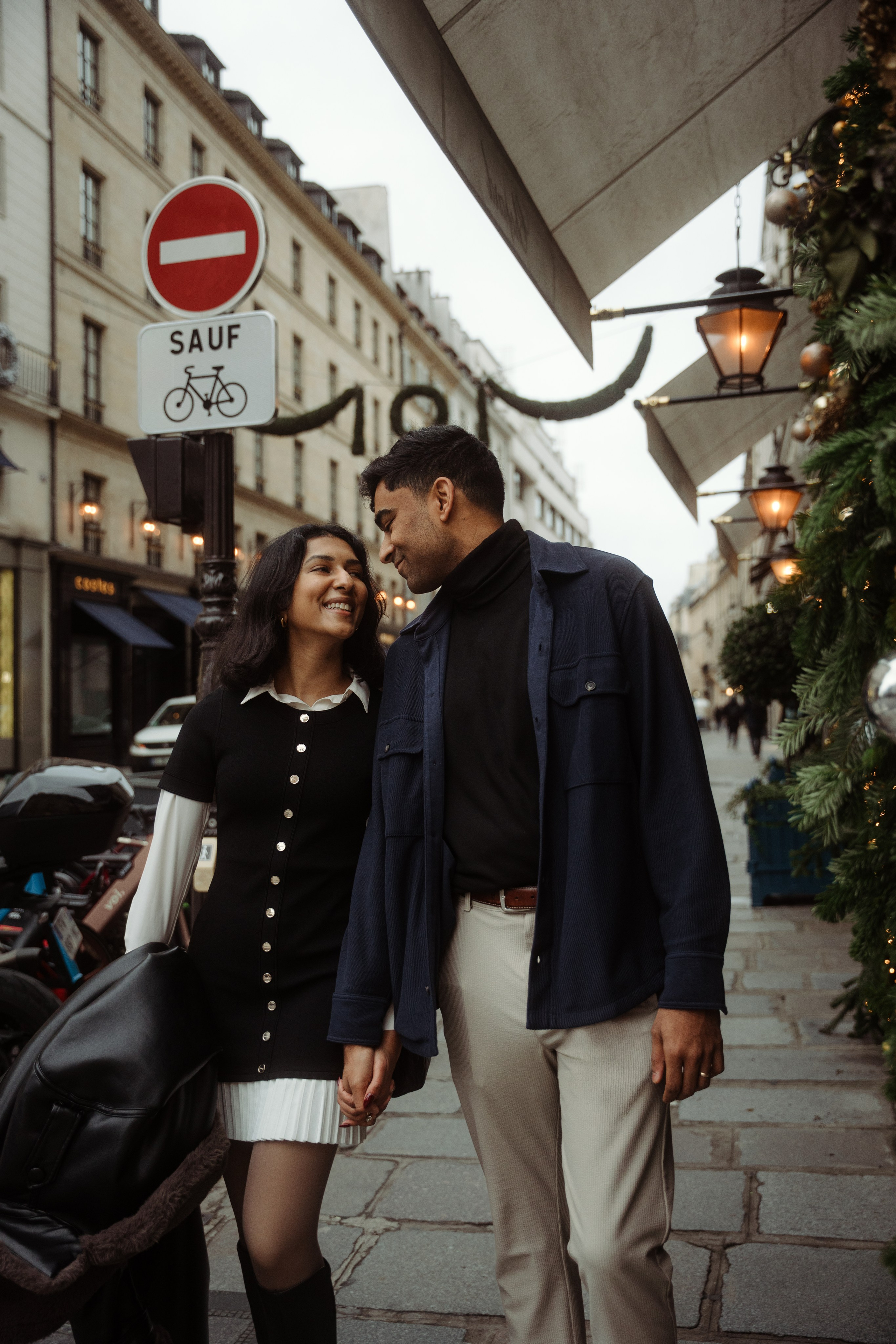 Abi & Sai — Christmas in Paris. Фотограф в Париже Полина Осипова