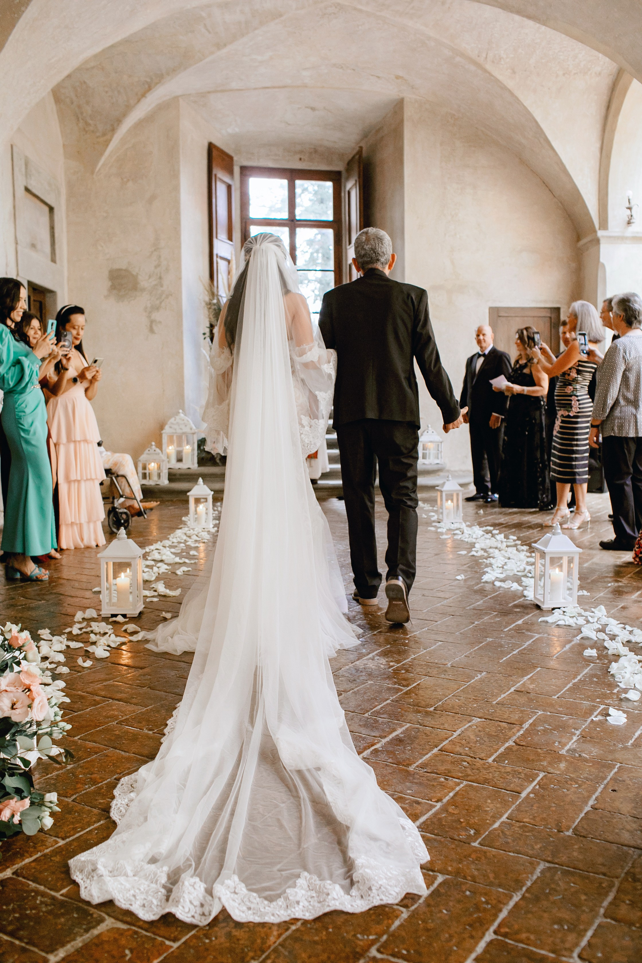 Tuscany Castello di Montegufoni wedding. Iurkovski PHOTOGRAPHY in Europe. Luxury destination weddings and events