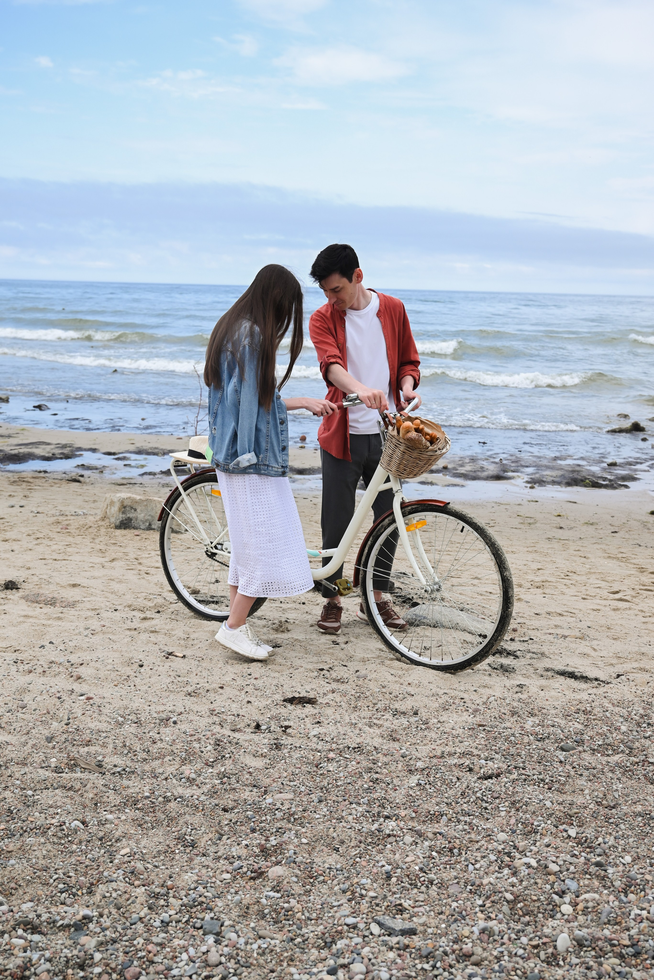 Love photography story on the riva of the see