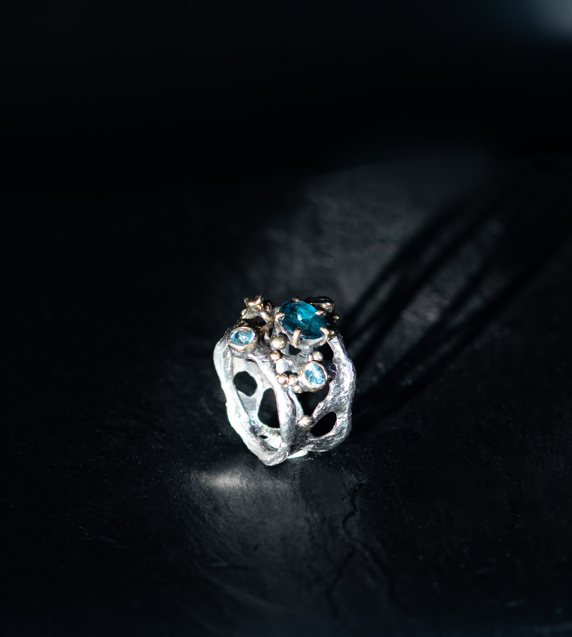 Frolow jewerly Copenhagen. Professional wedding photographer in Copenhagen, Denmark — Julia Byron